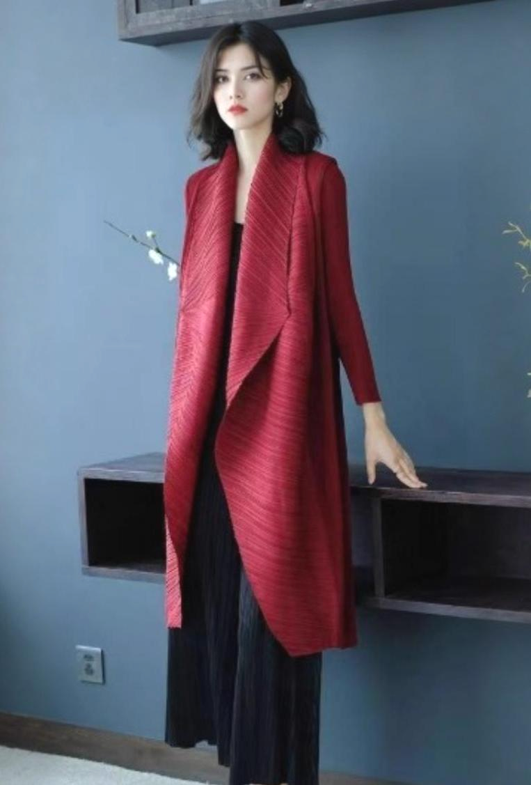 Cascade Collar Wrap Outer