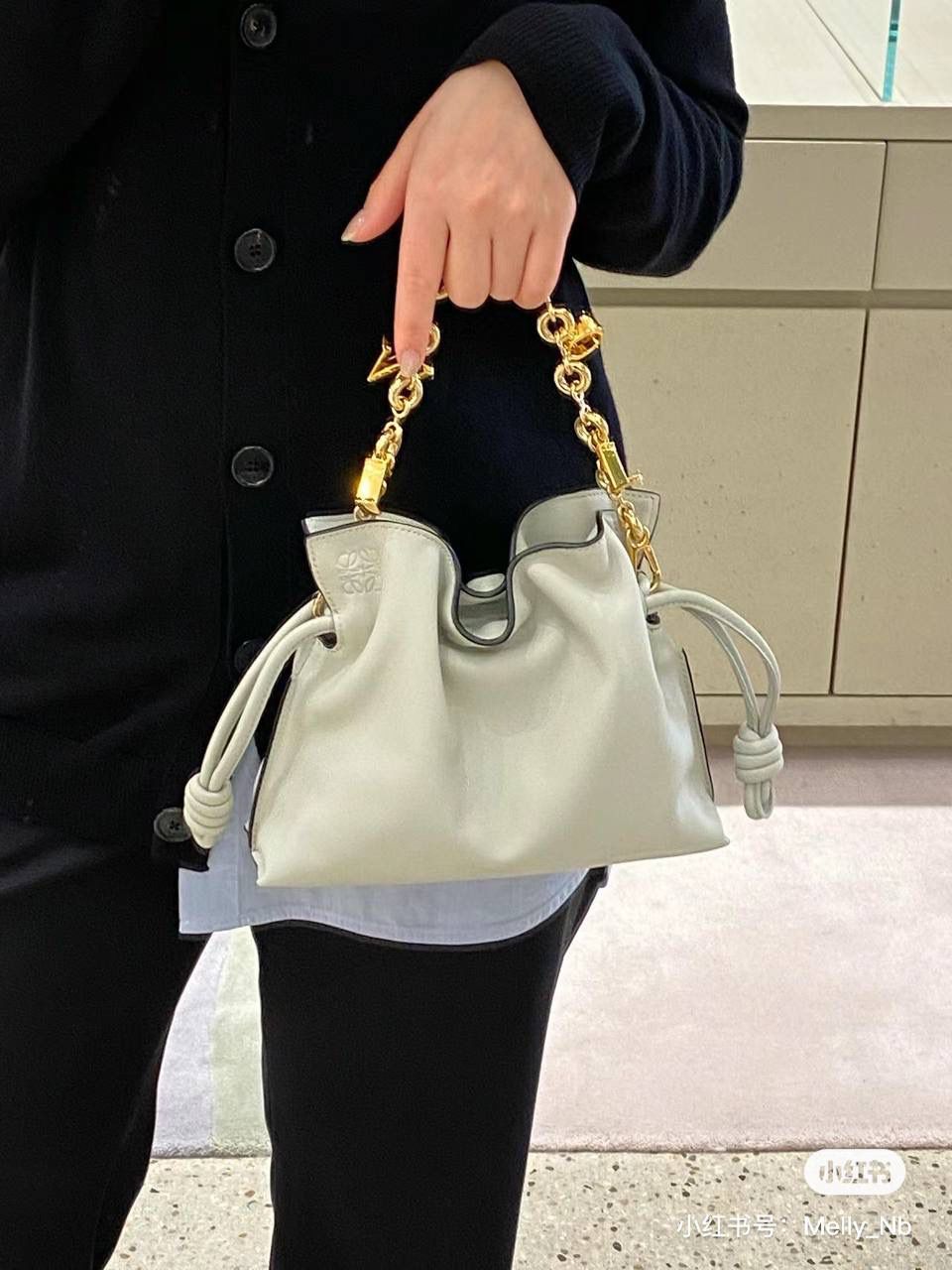 论一个包💼如何变得更高级系列‼️ 👉🏻胸针➕链条➕宽肩带🩷 （特别提醒⏰：所有配饰都需要另外购买‼️）