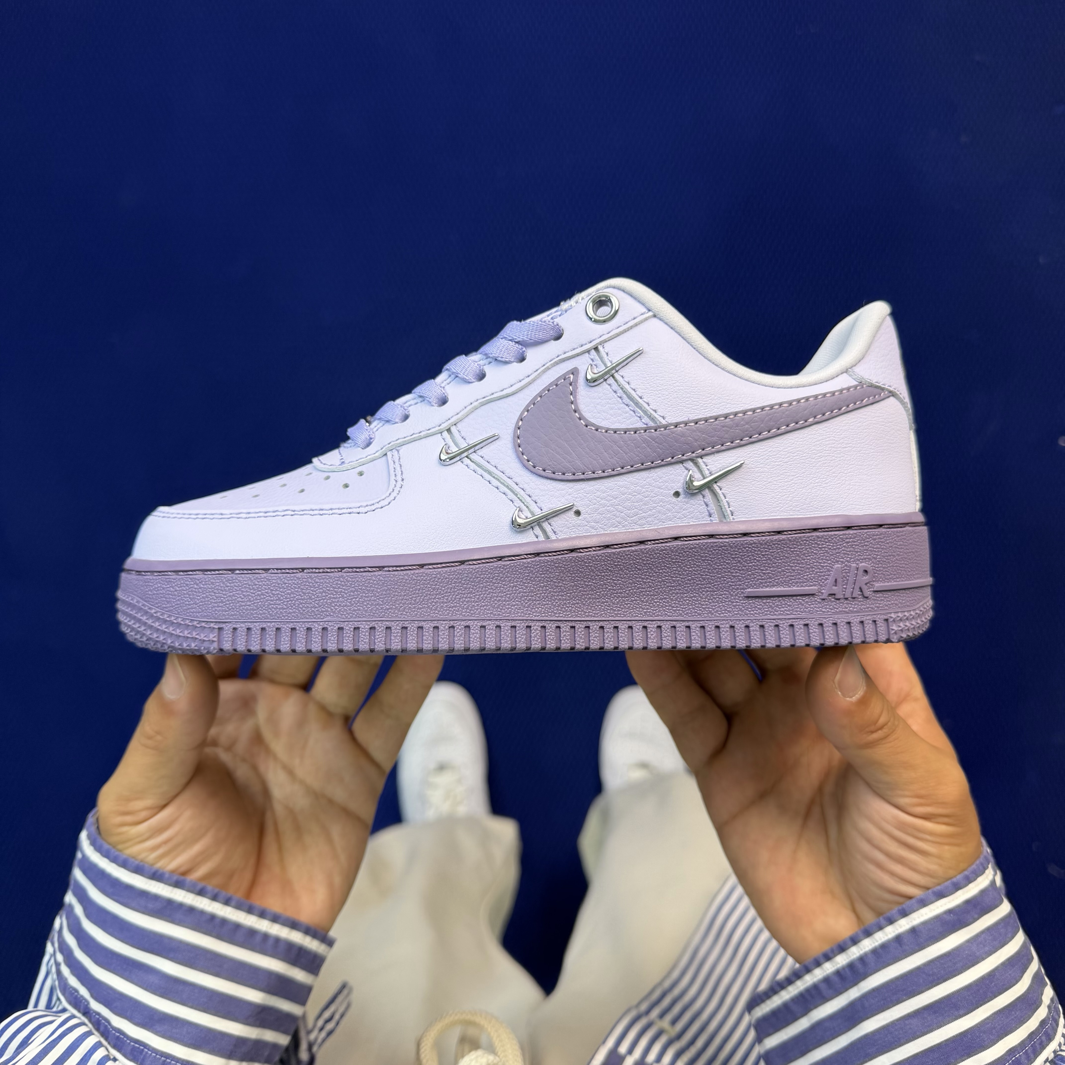 Nike Air Force 1 '07 LX IX5253-555