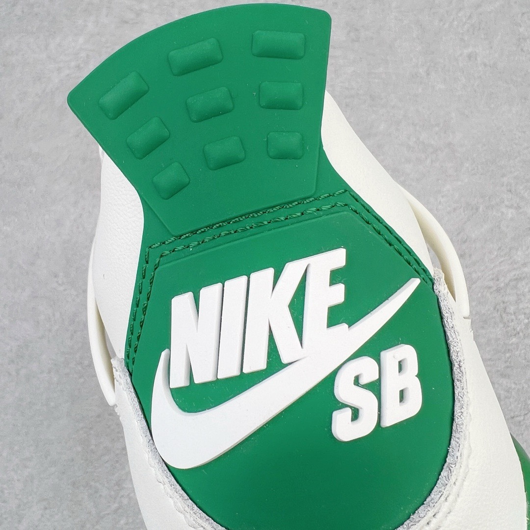 Air Jordan 4 Retro DR5415-103 