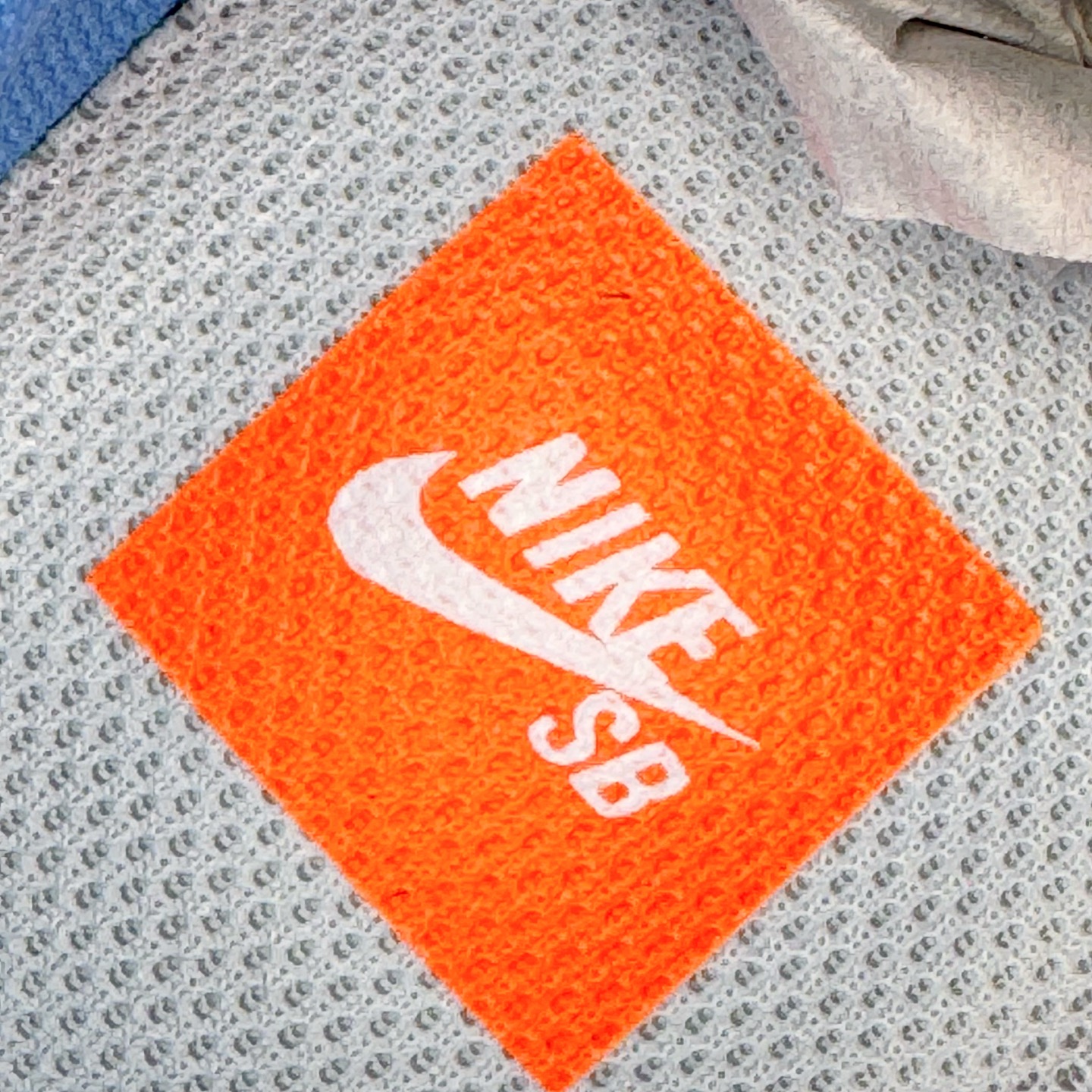 Nike SB Dunk Low FJ1674-401