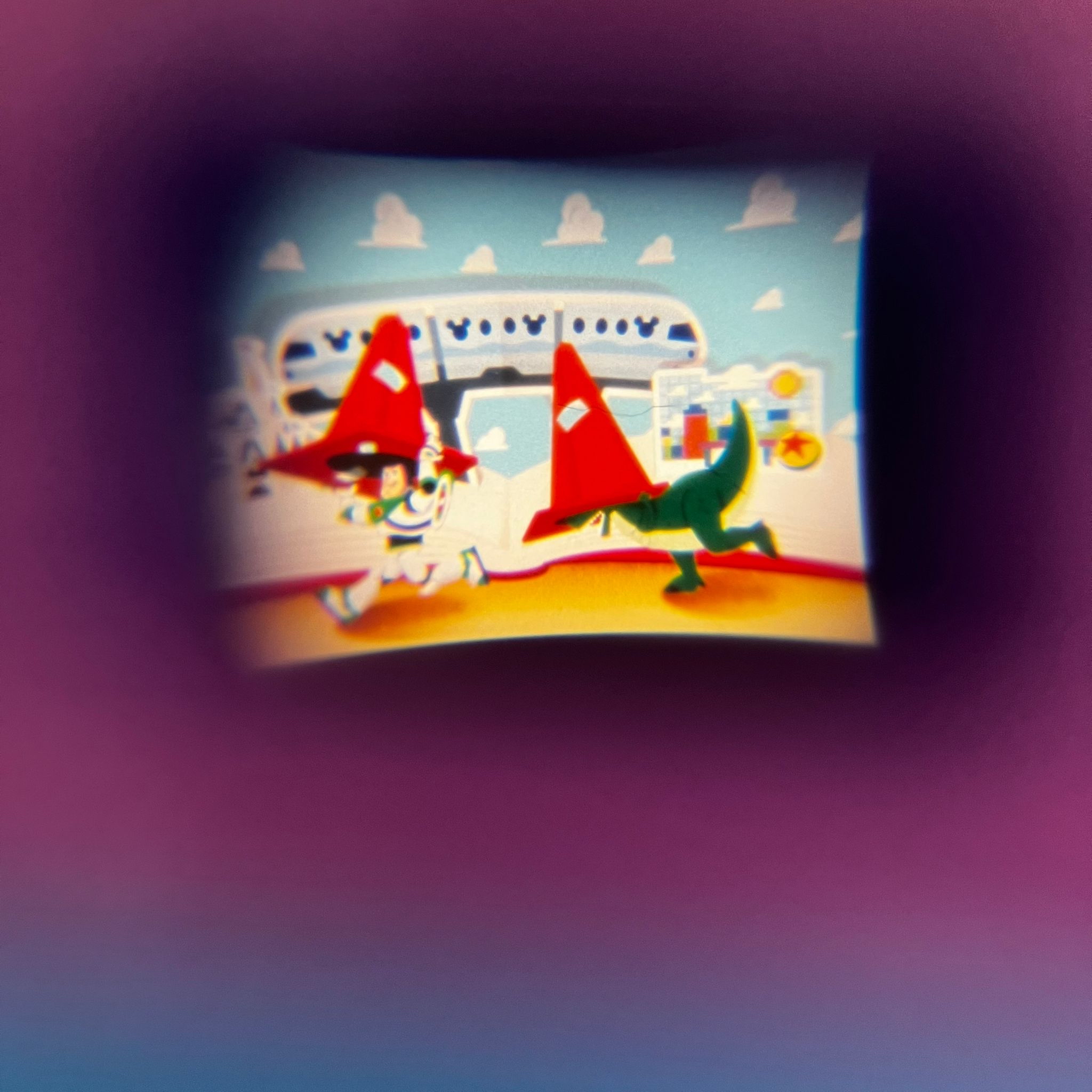 現貨 東迪限定 Pop up and Beyond 相機匙扣