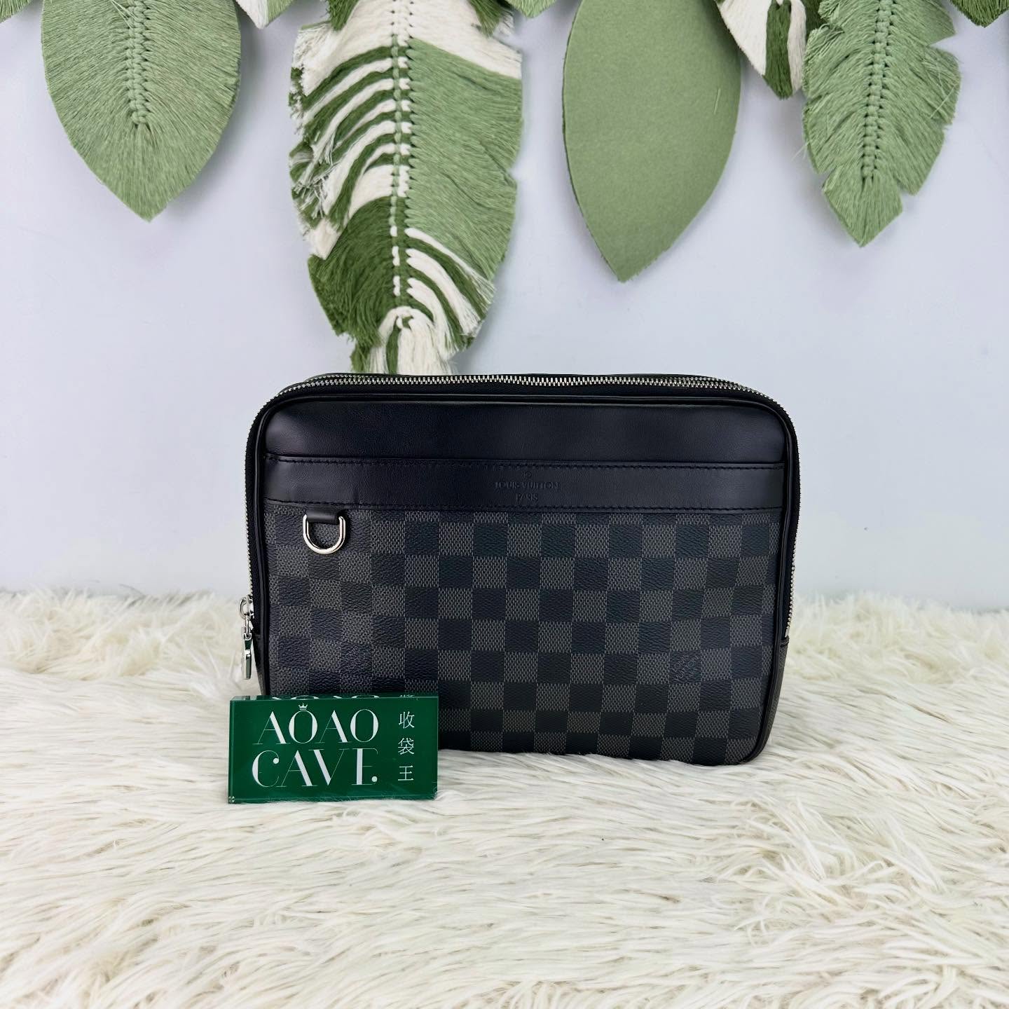 LV 🤍PRE OWNED Graphite Trocadero 黑色棋盤格郵差包 晶片款🖤