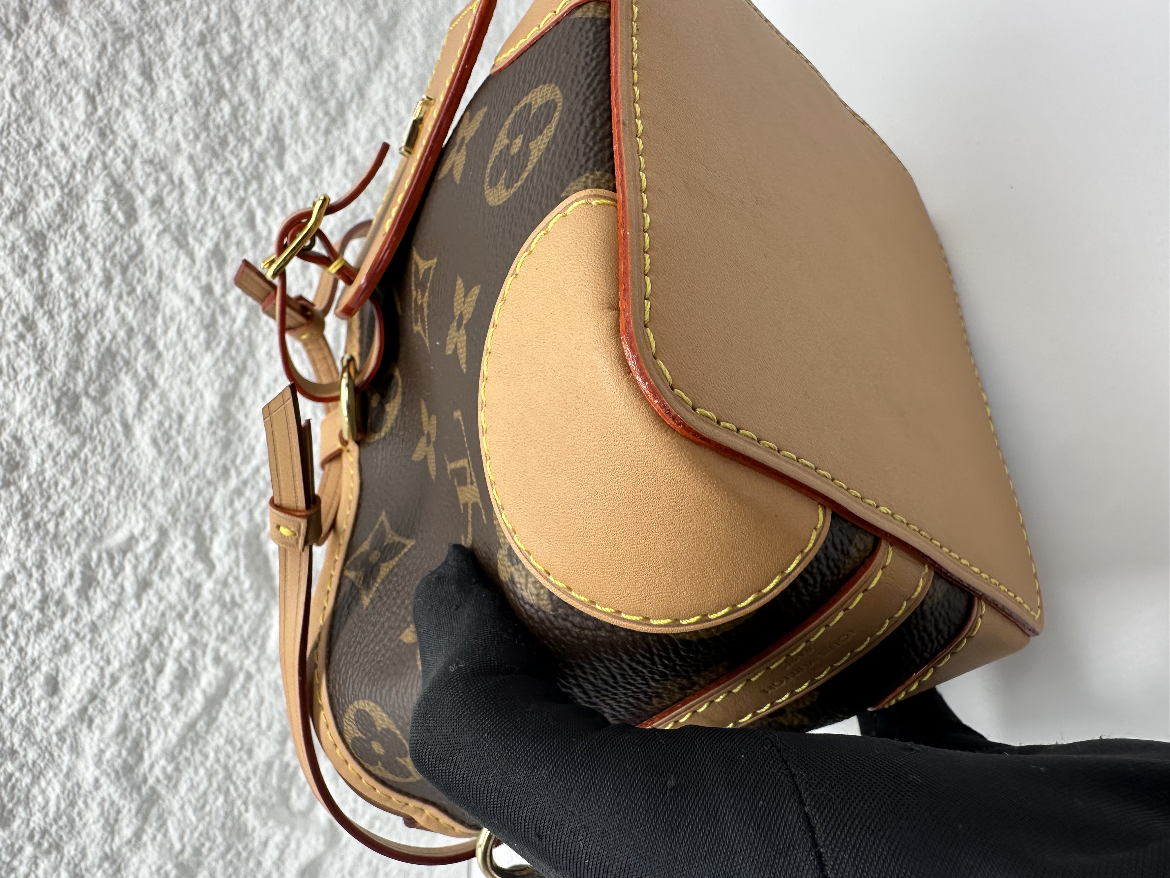 Pre-owned Louis Vuitton Monogram Noé Purse