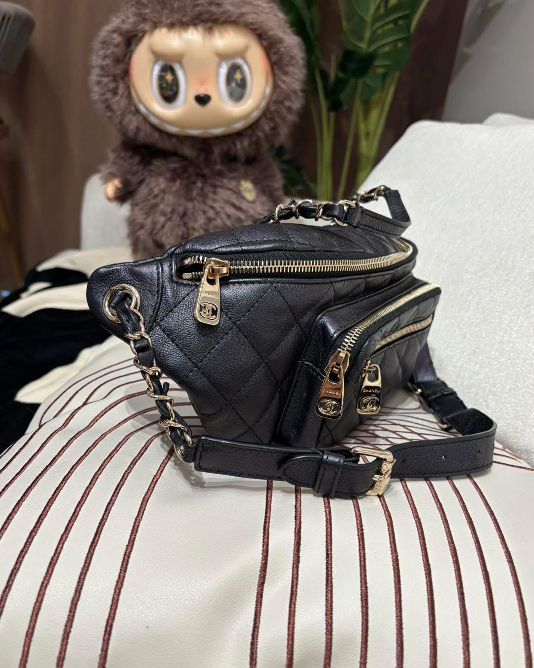 Chanel Waist Bag, Belt Bag hobo 100%Authentic,98%new ✅27card✅塵袋✅BOX