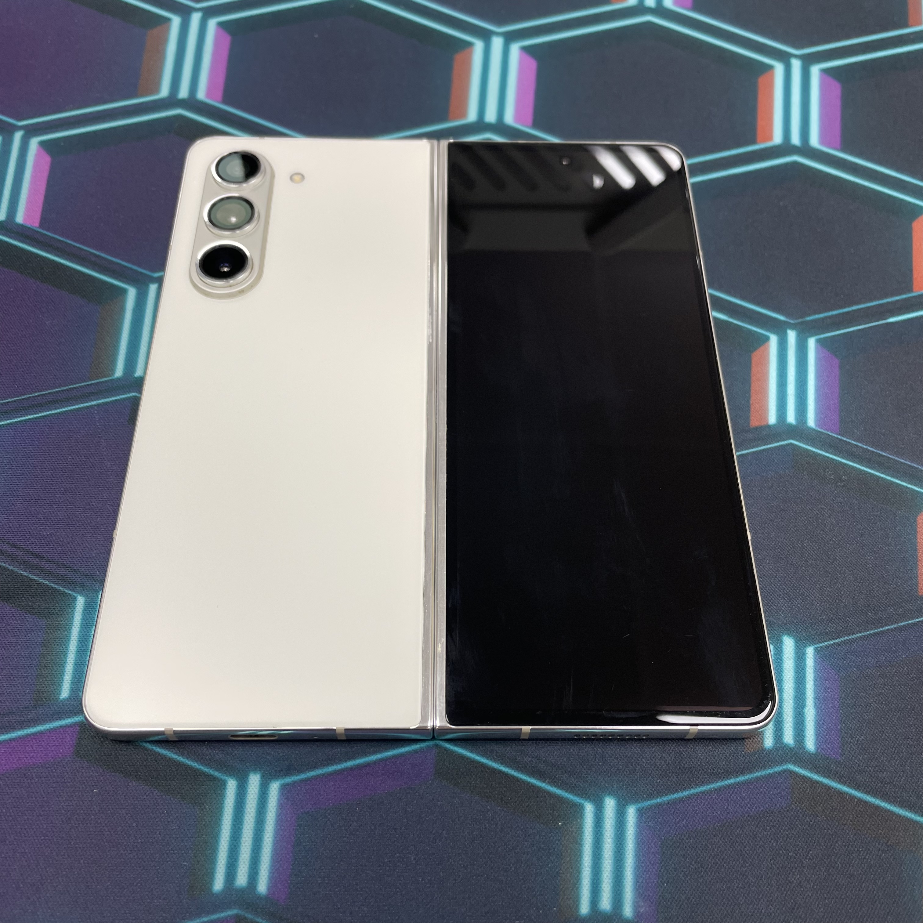 *5811B Galaxy Z Fold 5 完美機 12+256GB 白色 white