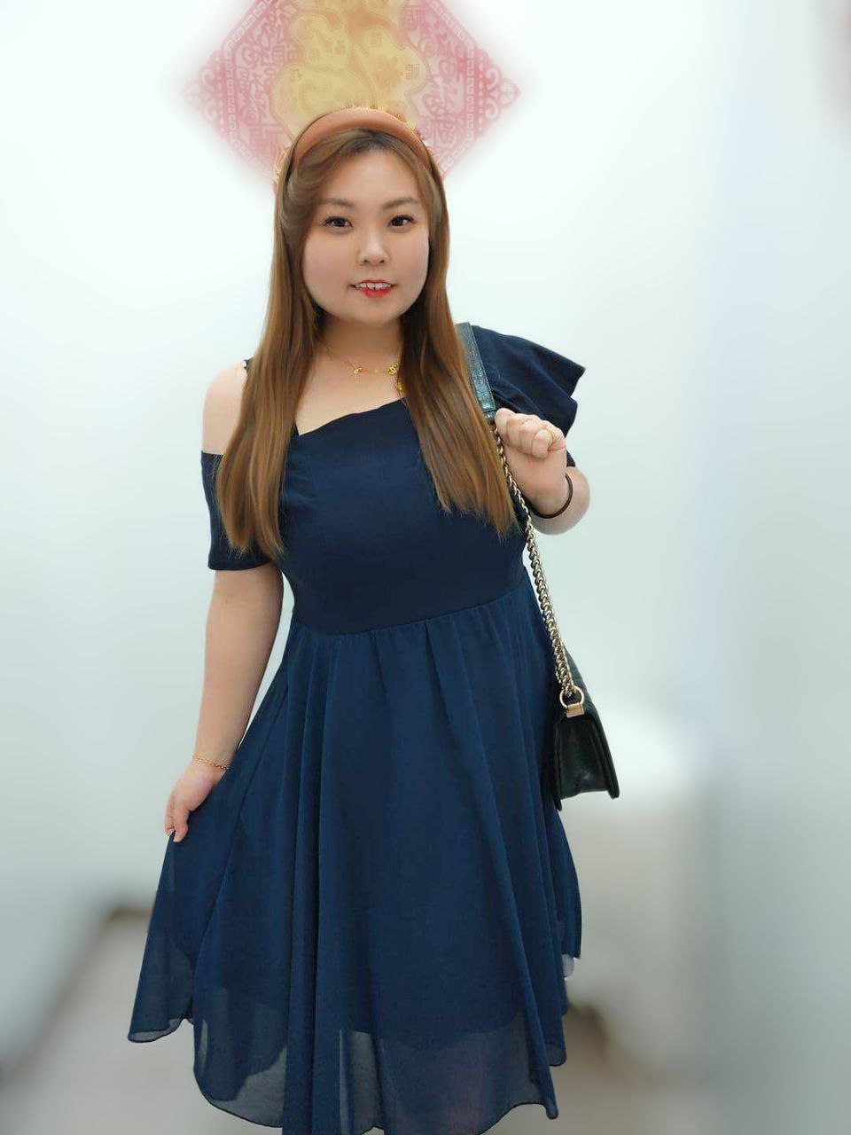 LF#2908-1 不规则露肩荷叶边礼服