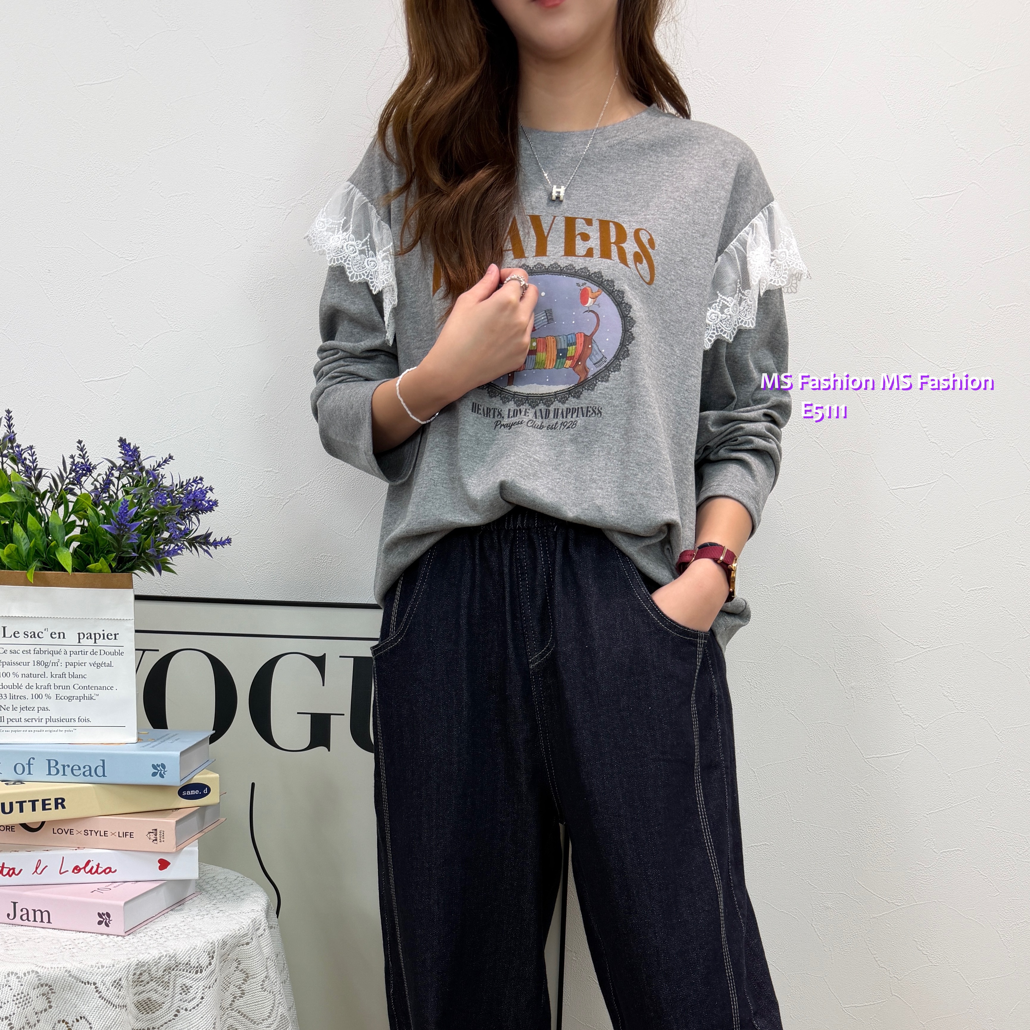 E5111 狗狗圖案袖lace top