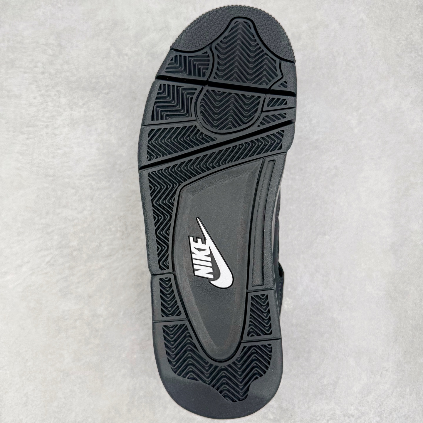 Air Jordan 4 Retro FV5029-010