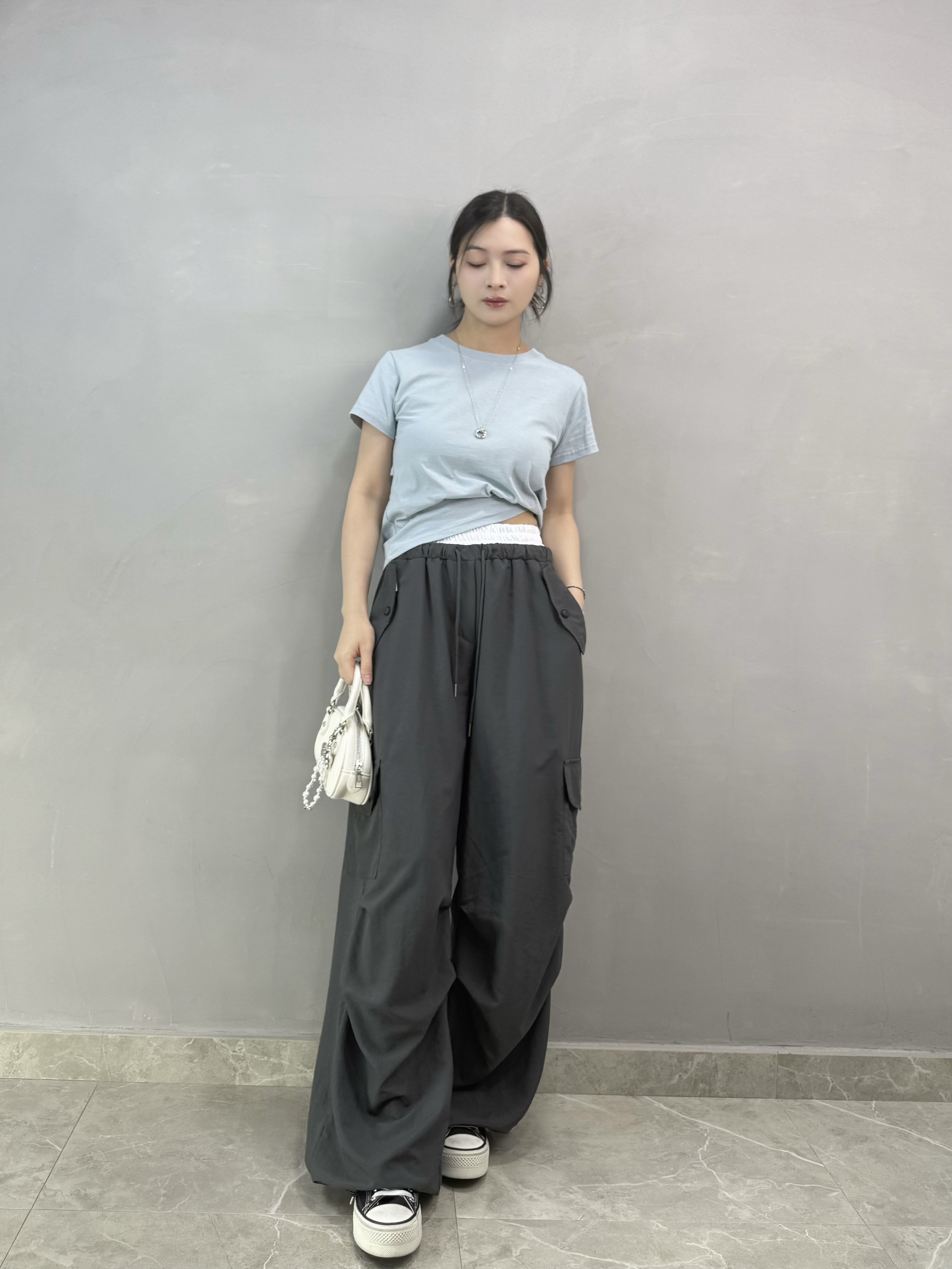 Z84 露背淨色Tee