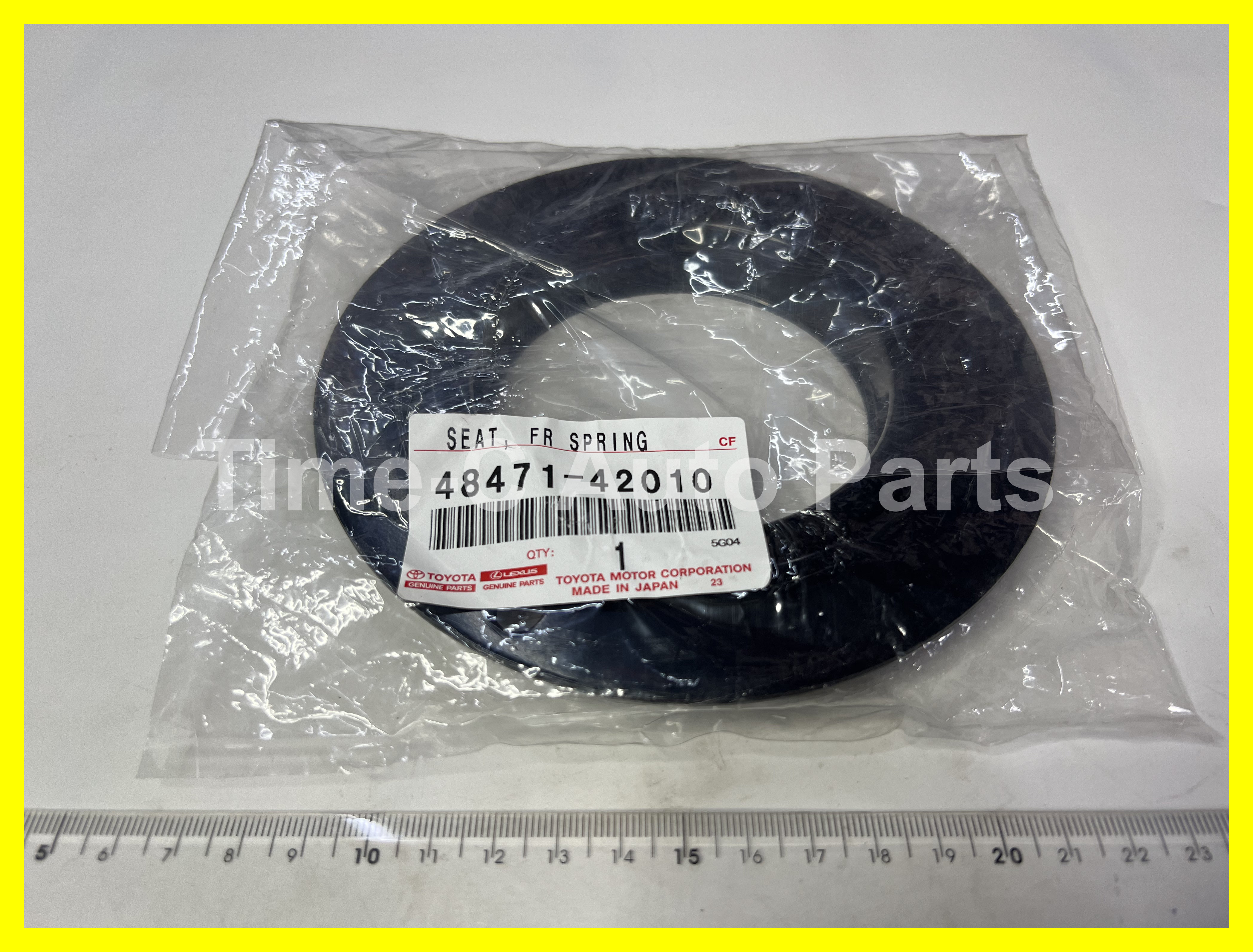 頭塔頂下墊片 48471-42010 - Toyota Noah Voxy 70系