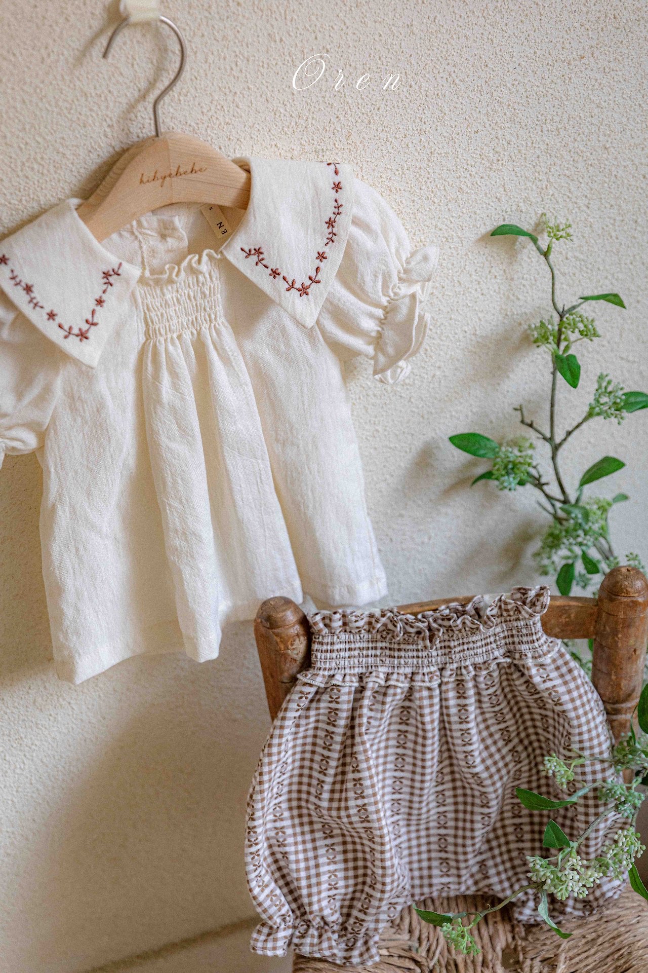 ☀️預訂 韓國直送☀️🇰🇷Oren Camille花卉刺繡翻領短袖上下套裝