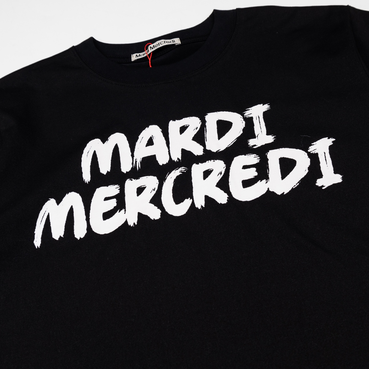 Mardi Mercredi Brush Logo Tee