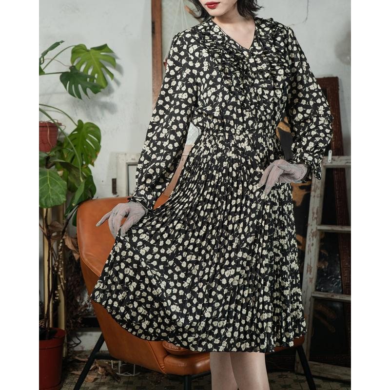 Vintage Floral Pattern V-Neck Ruffle Trimmed Flare Dress (MT1608-151)