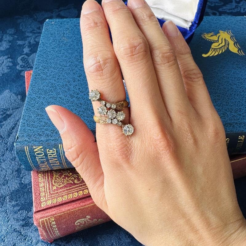 Rare - Art Deco Revival Style Vintage Czechoslovakian Rhinestone Ring - HK size 12-13(B113)