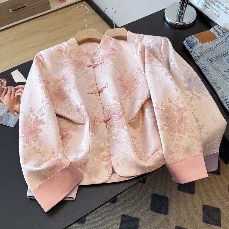 B300(0159) 新中式气质碎花前排盘扣双口袋粉紫外套上衣