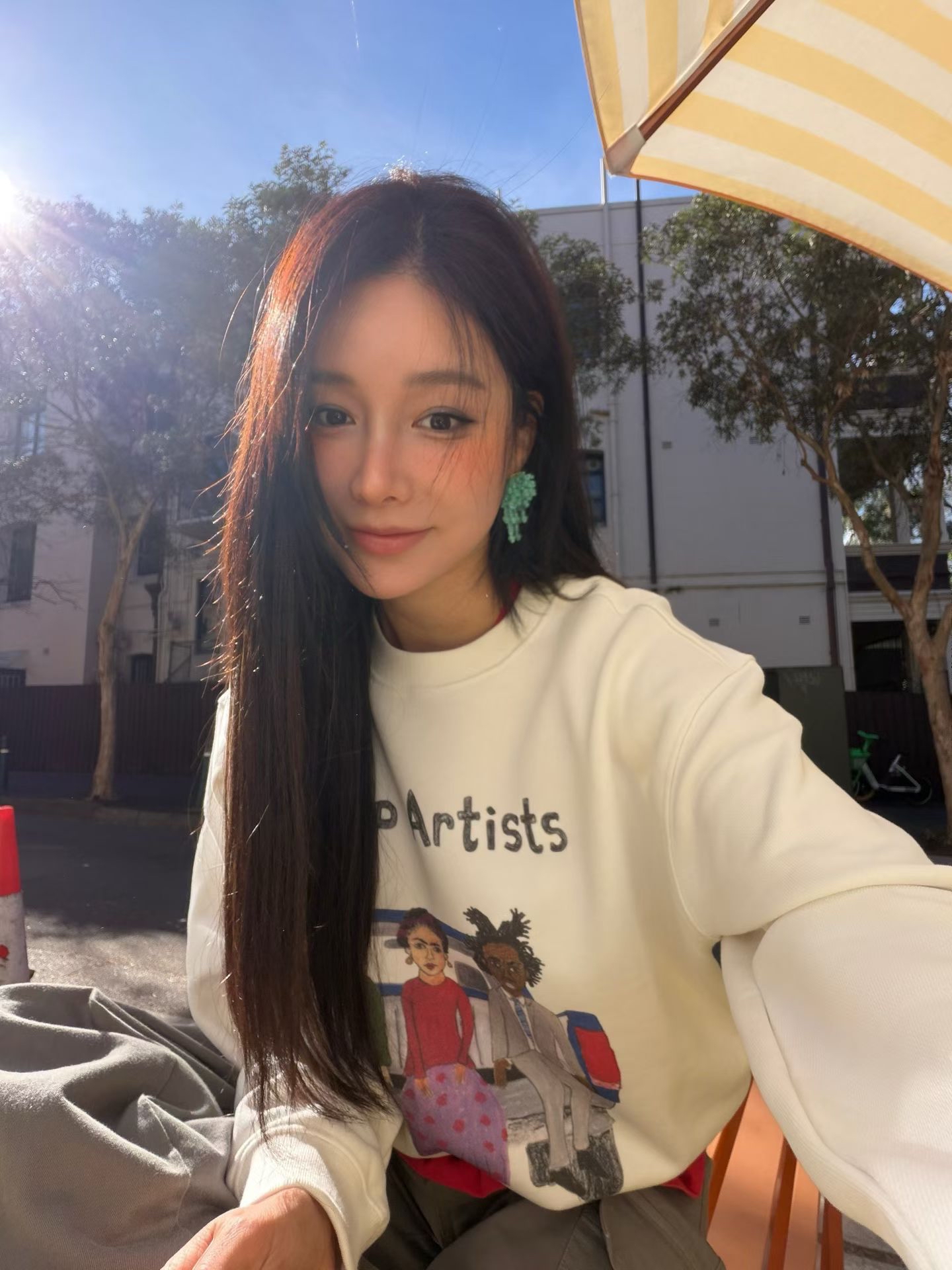 Artistic print sweatshirt