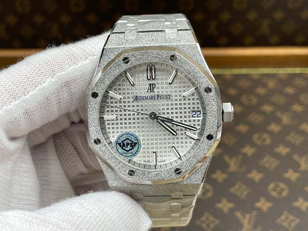 爱彼皇家橡树系列满天星腕表