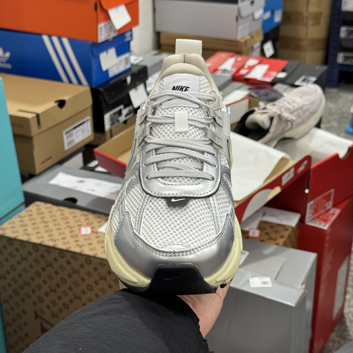 Nike V2K Run "Summit White/Metallic Silver" FD0736-100