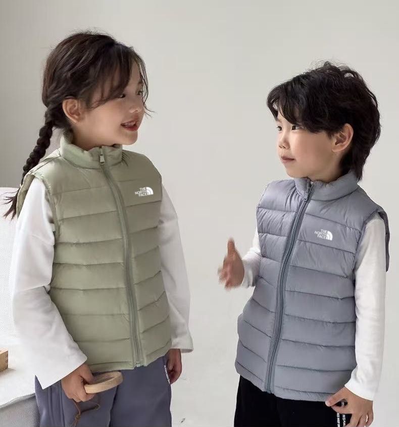 廠單tnf中大童六色90羽絨馬甲 $85件。2件起$75件