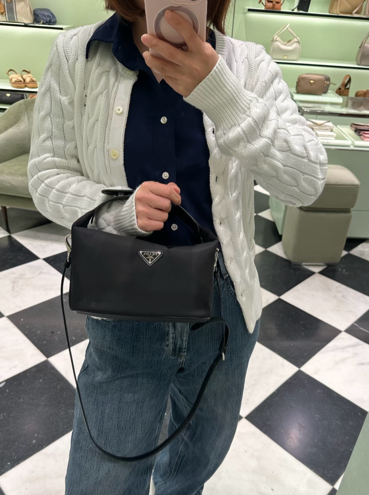 訂貨📮Prada 新款 黑銀飯盒袋 有肩帶 Size 20x12x11cm