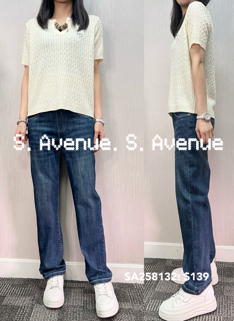 SA258132: 短袖V領繡心心鈕紋線top