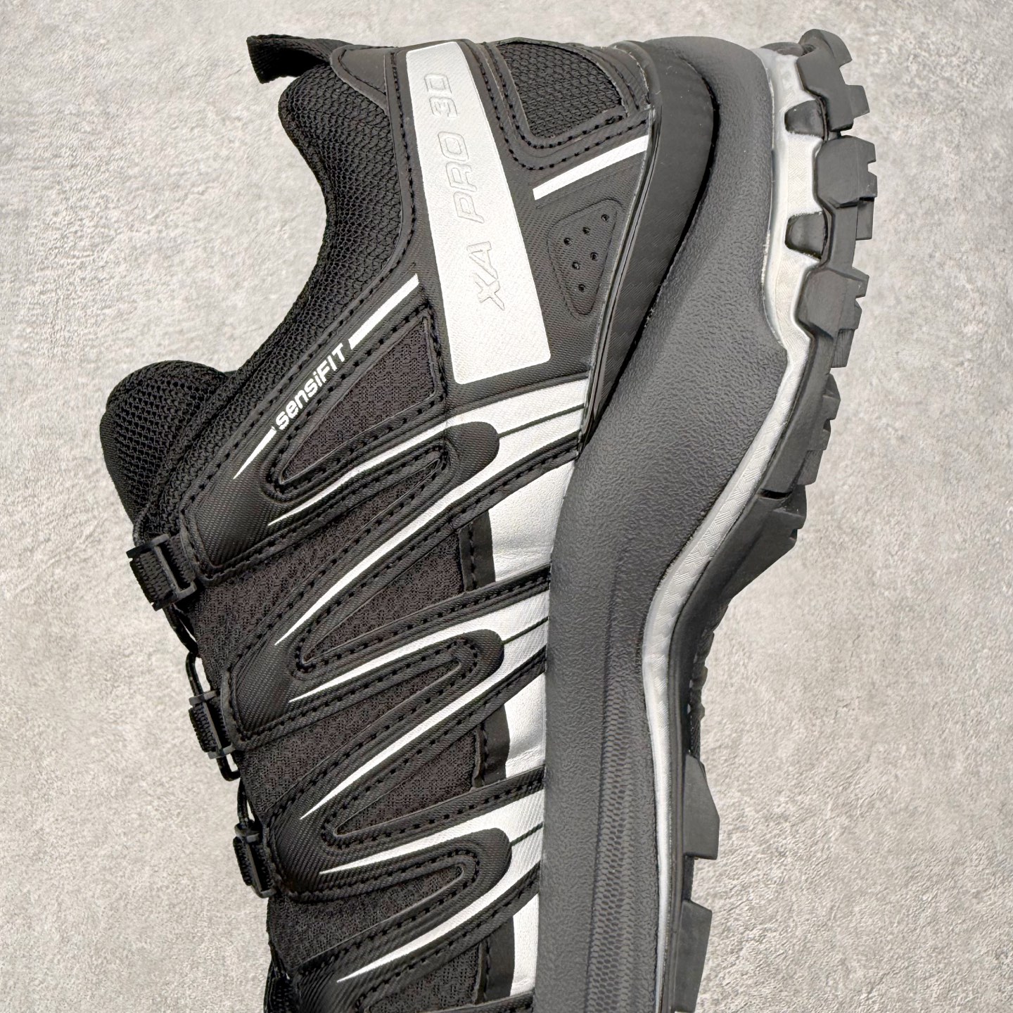 Salomon XA PRO 3D V9 GORE-TEX