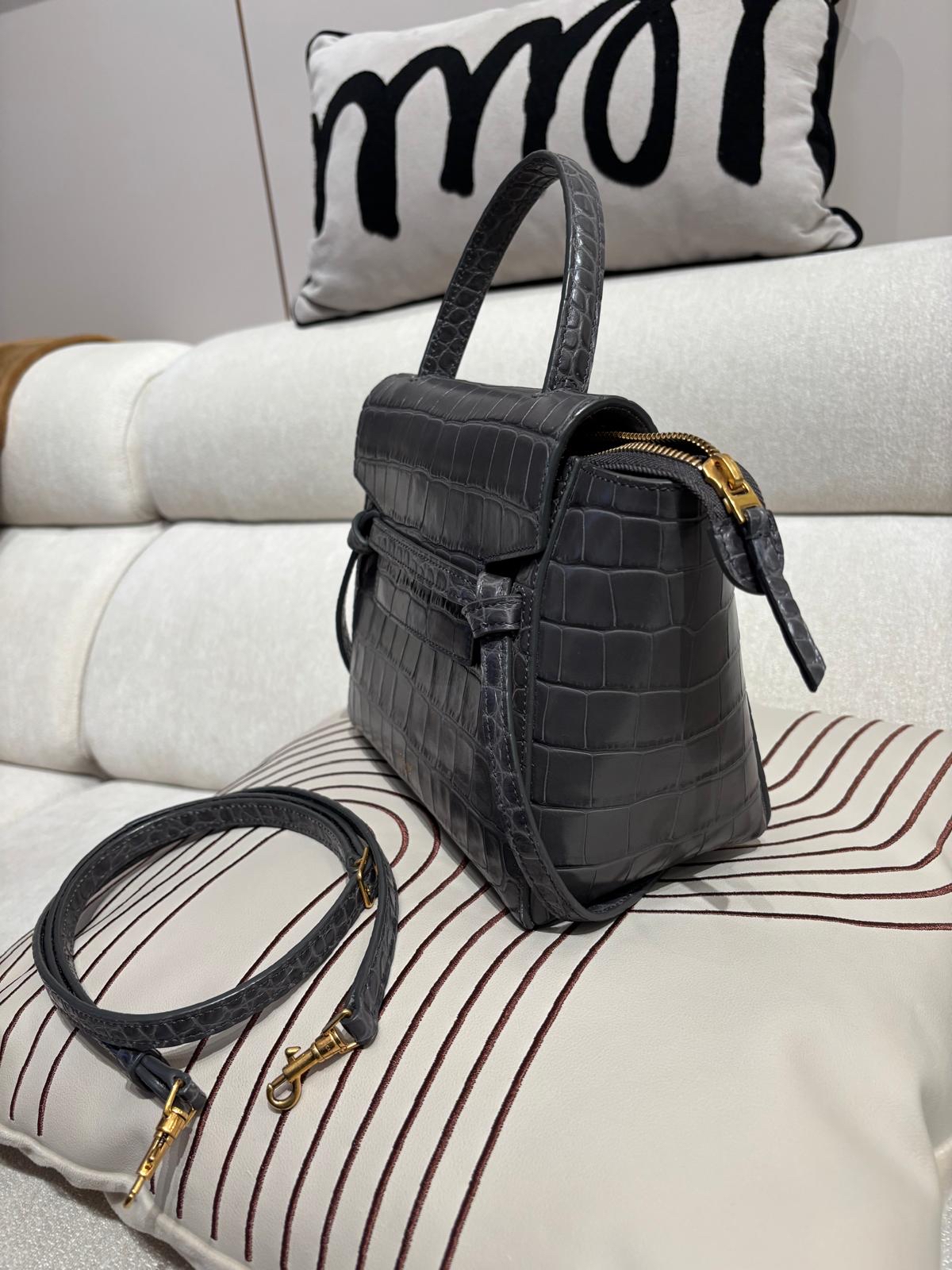 Celine Nano Belt Bag 2 Way Bag 深灰壓鱷魚紋牛皮金扣 100%Authentic,95%new✅dust bag 