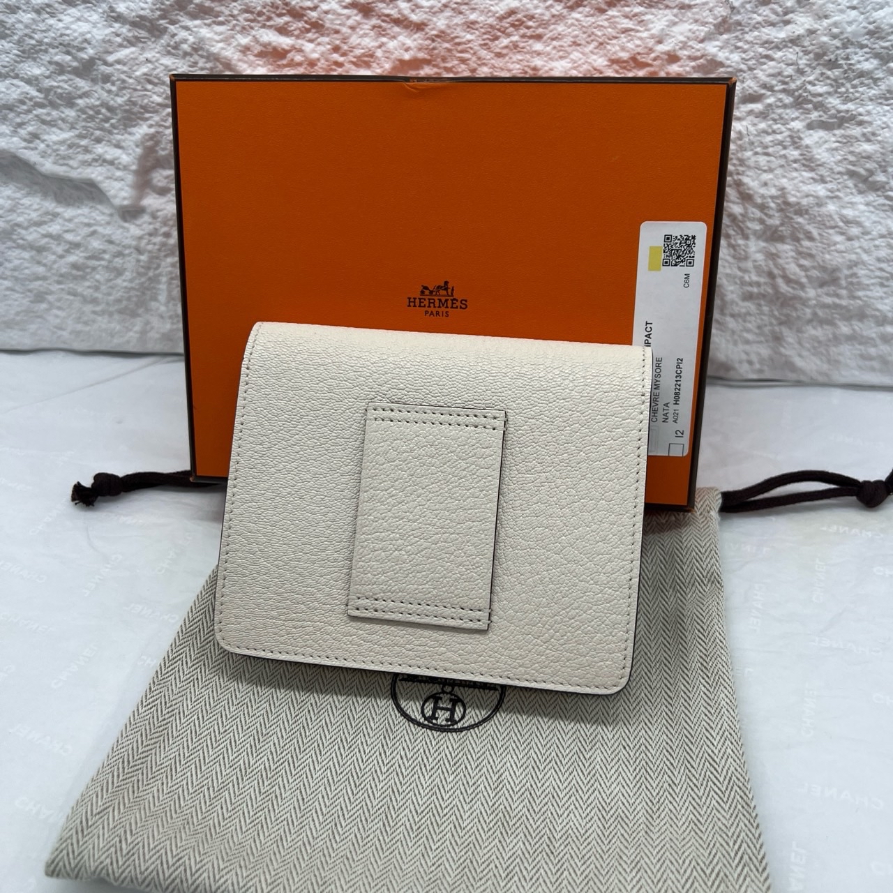 直播貨品 |  [1個-$100 2個-$300］FF59 / Stamp B 奶油白