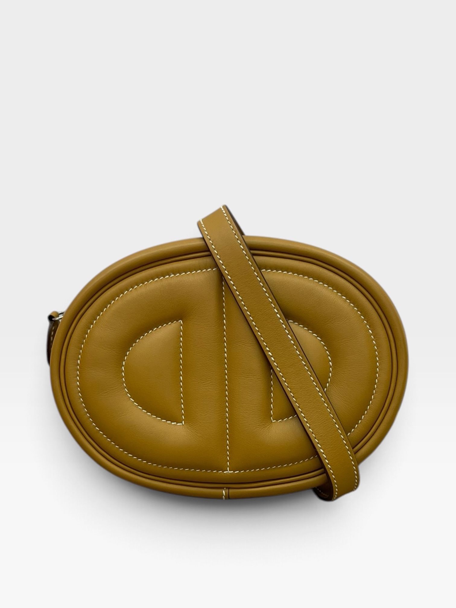 Pre-Owned Hermès In-the-Loop Belt Bag/ Stamp Y/ 102903