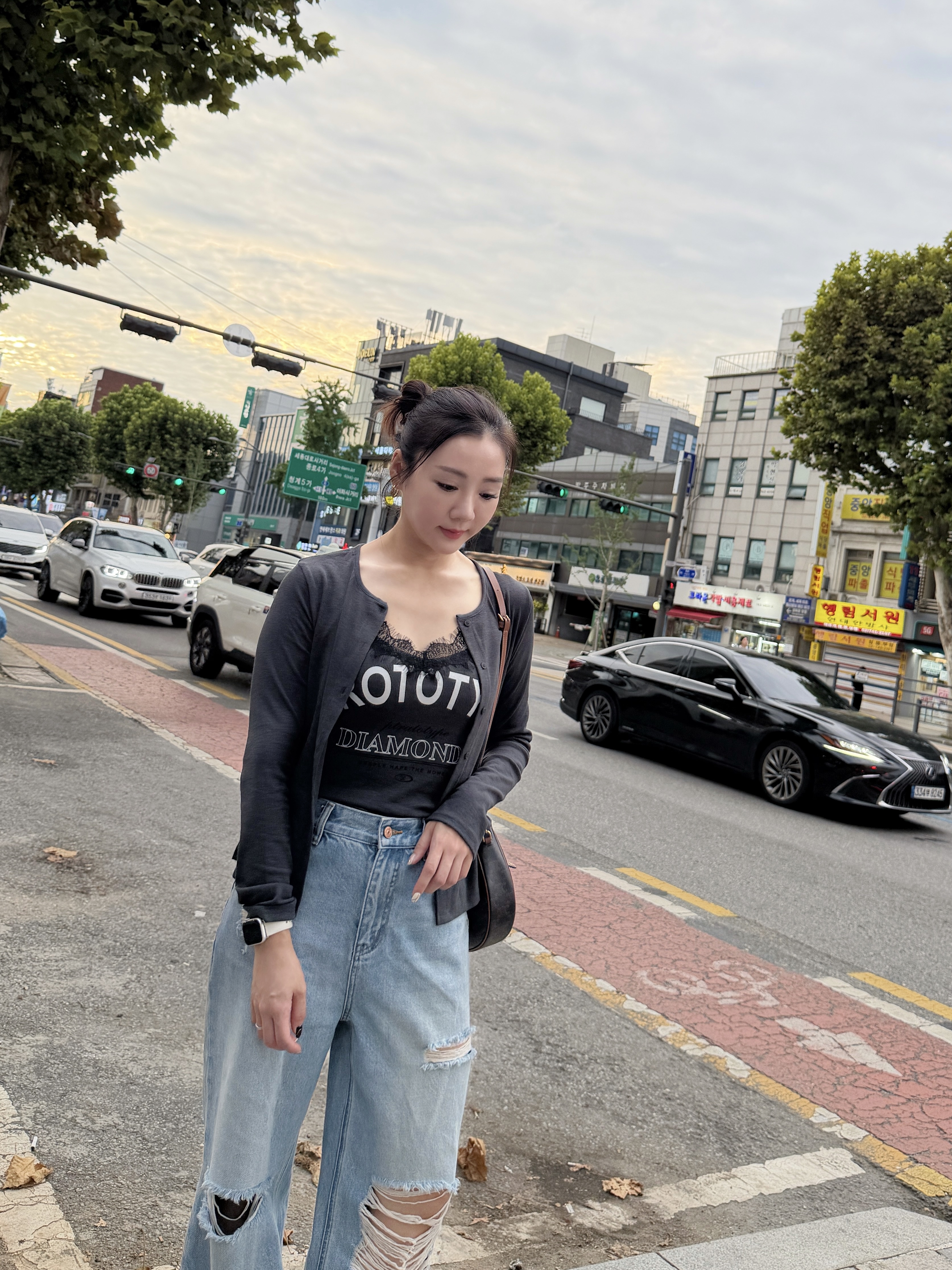 Lace英文字上衣套裝