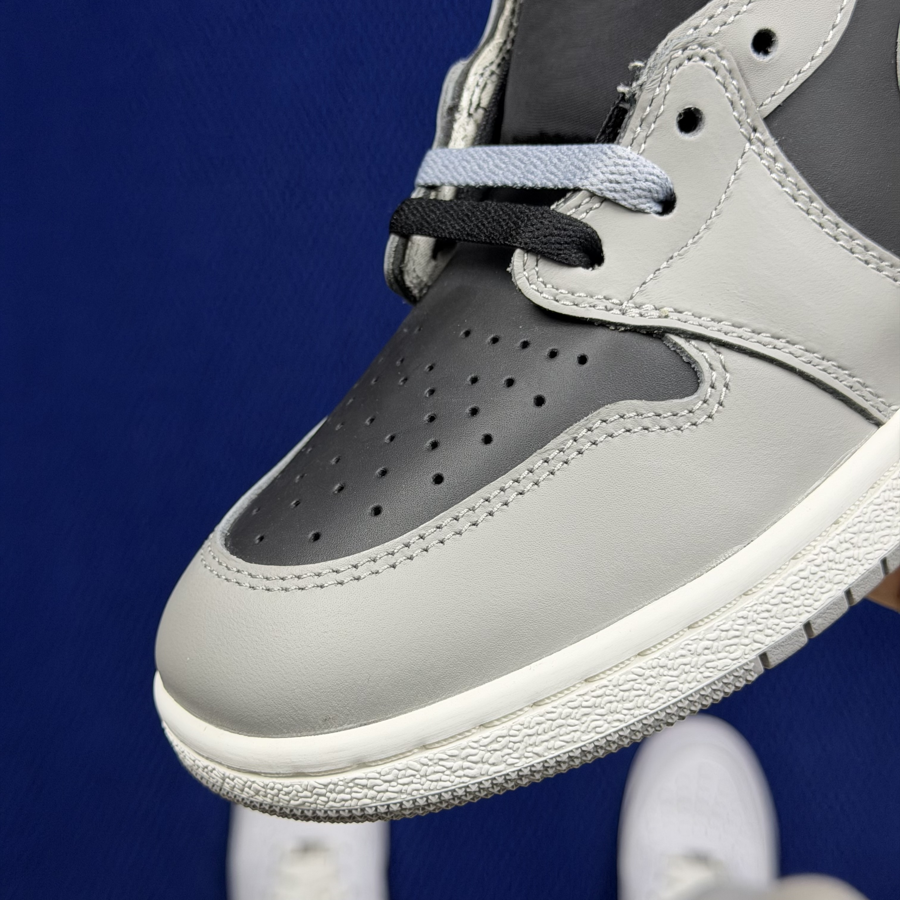 Nike Air Jordan 1 Retro High '85 OG 'Reverse Shadow' HV6674-020