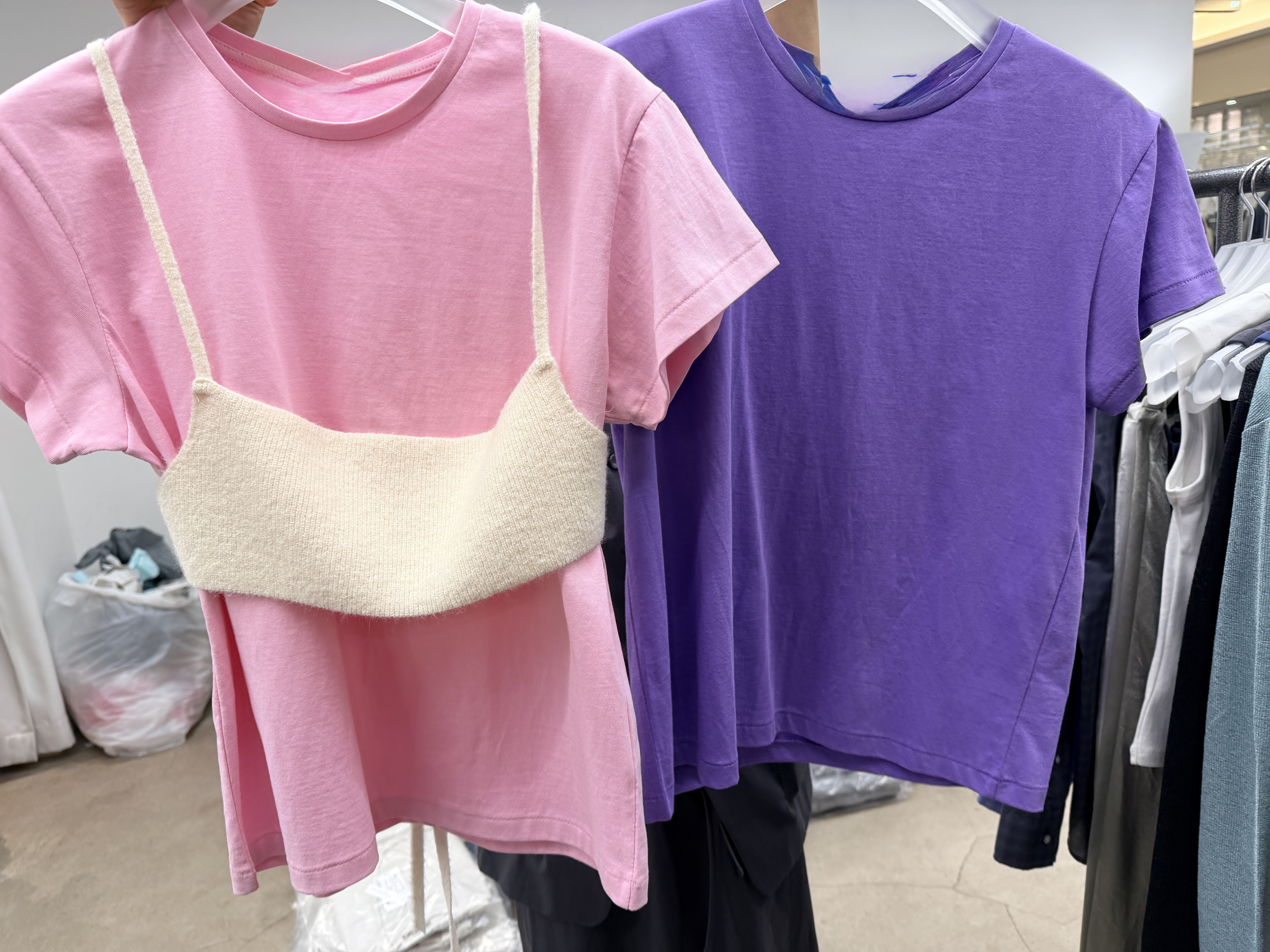 Colourful fit cutting basic tee