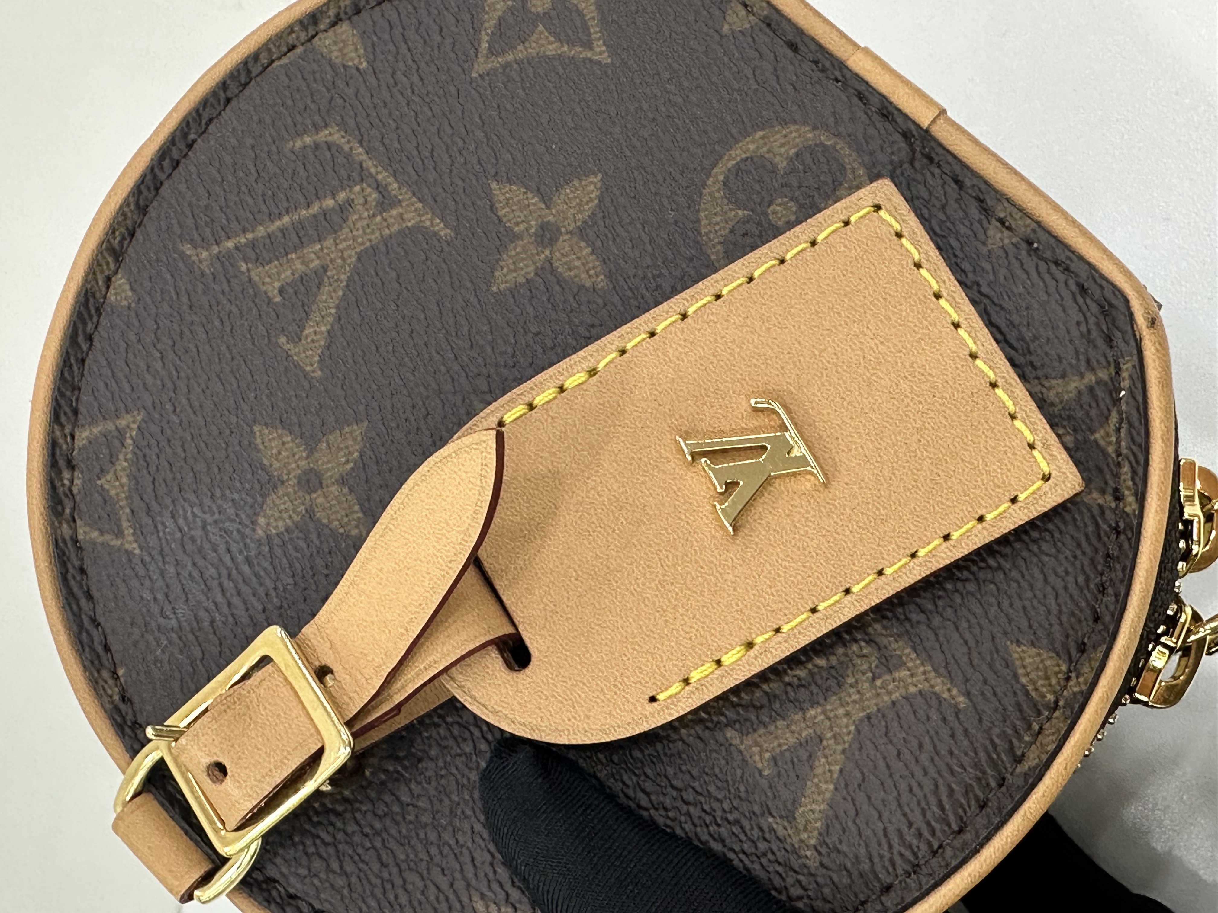 直播貨品 |  [1個-$100 2個-$300］GG07