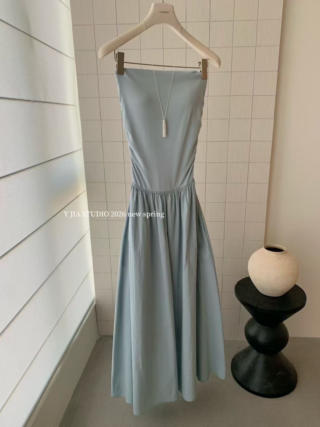 1743 Lace-Up Backless Dress"法式浪漫蕾丝抹胸长裙"