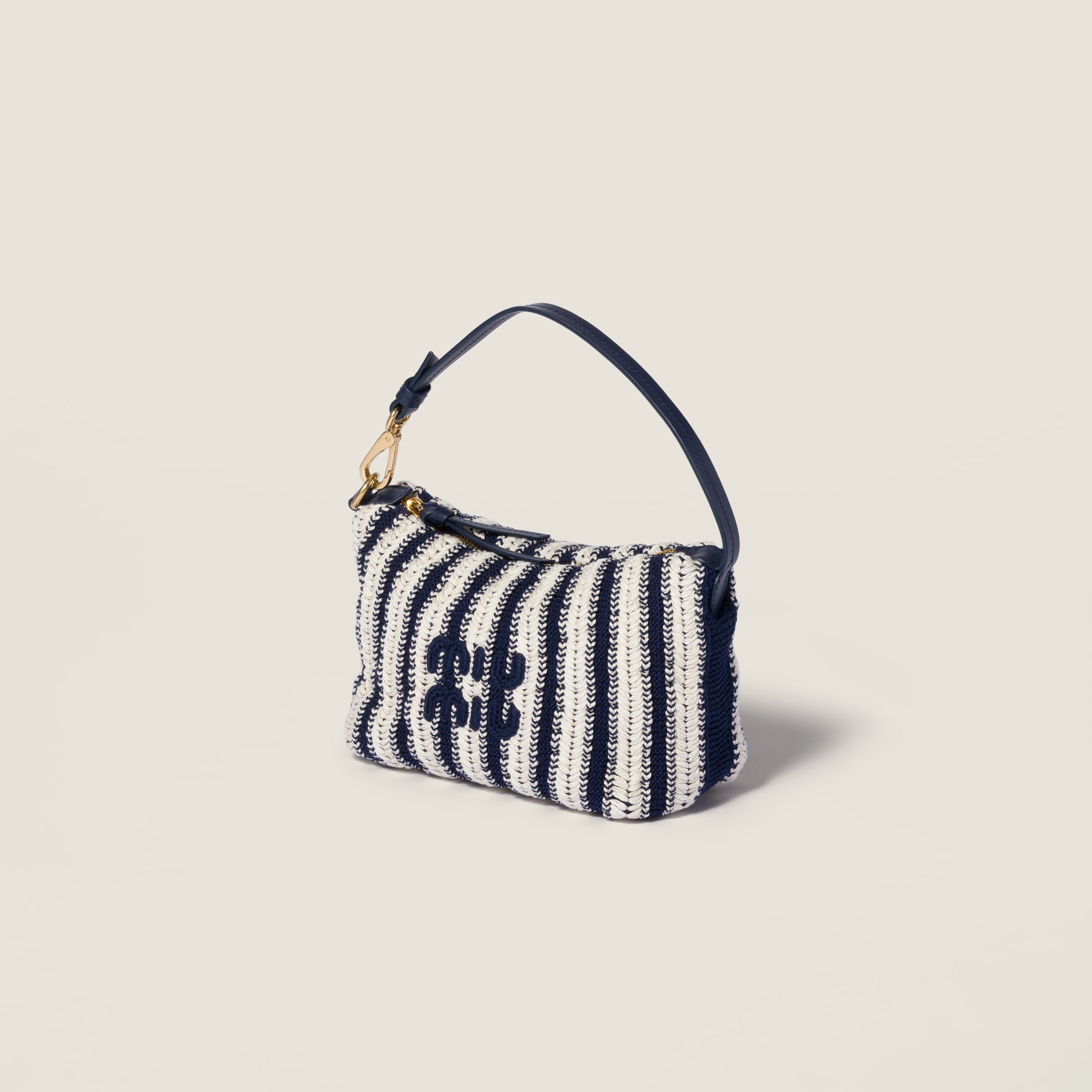 限時優惠✨新款🆕訂貨📮MIUMIU 編織飯盒包 Size 18.5x14x10cm