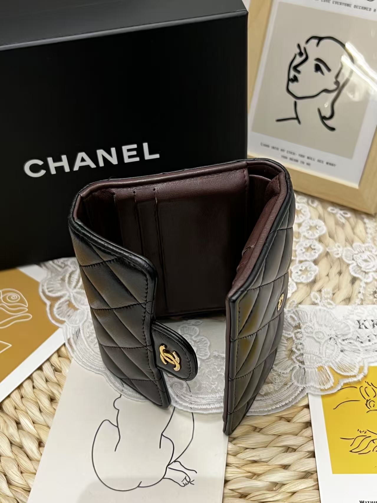 Chanel Classic Small Flap Wallet (Lambskin)