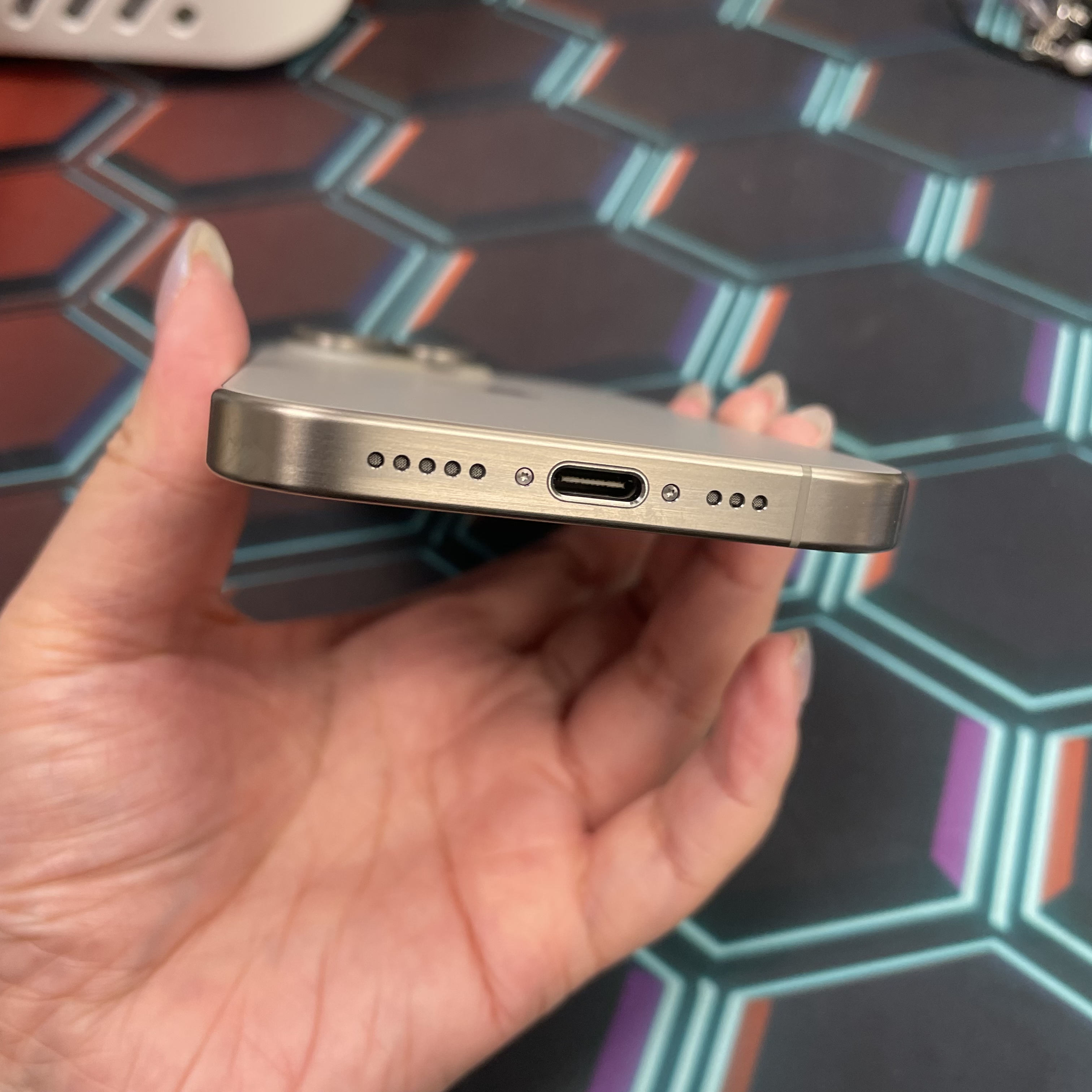 *7223 15 pro 完美機 256GB 電79 原色 gray