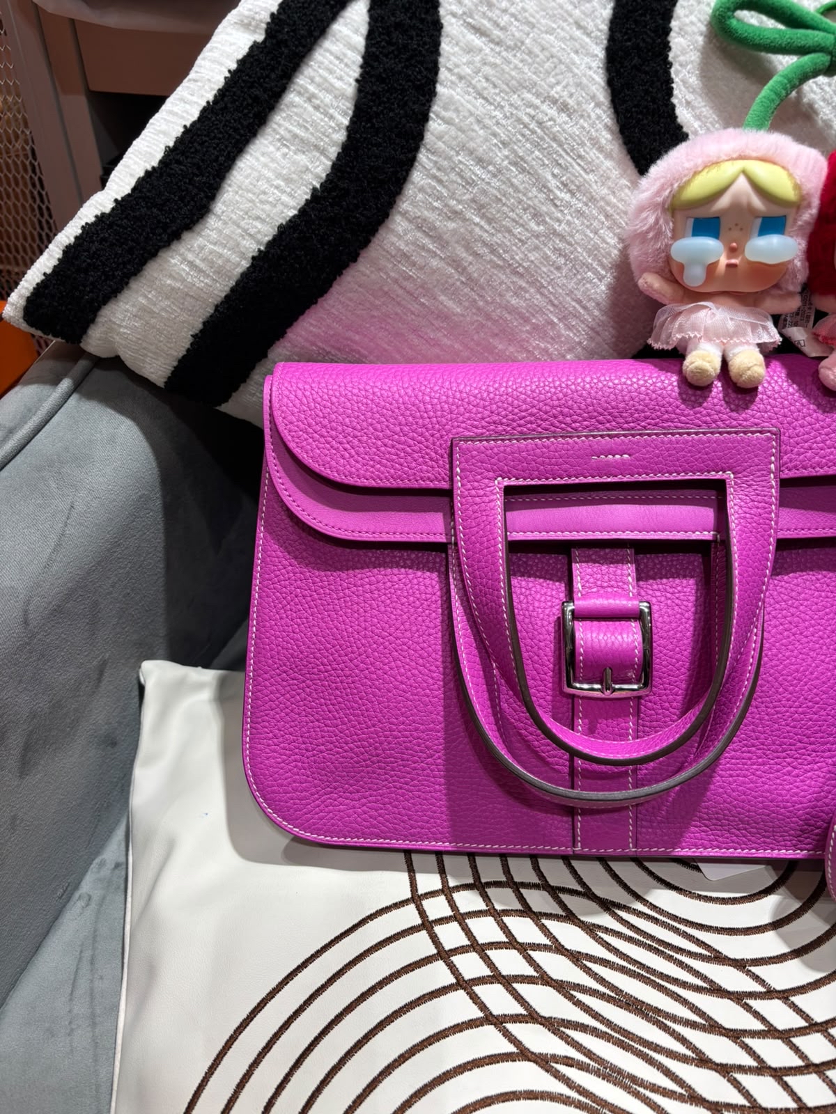 Hermes halzan 31 STAMP C 玉蘭粉銀扣 100%Authentic ,98%new✅dust bag 