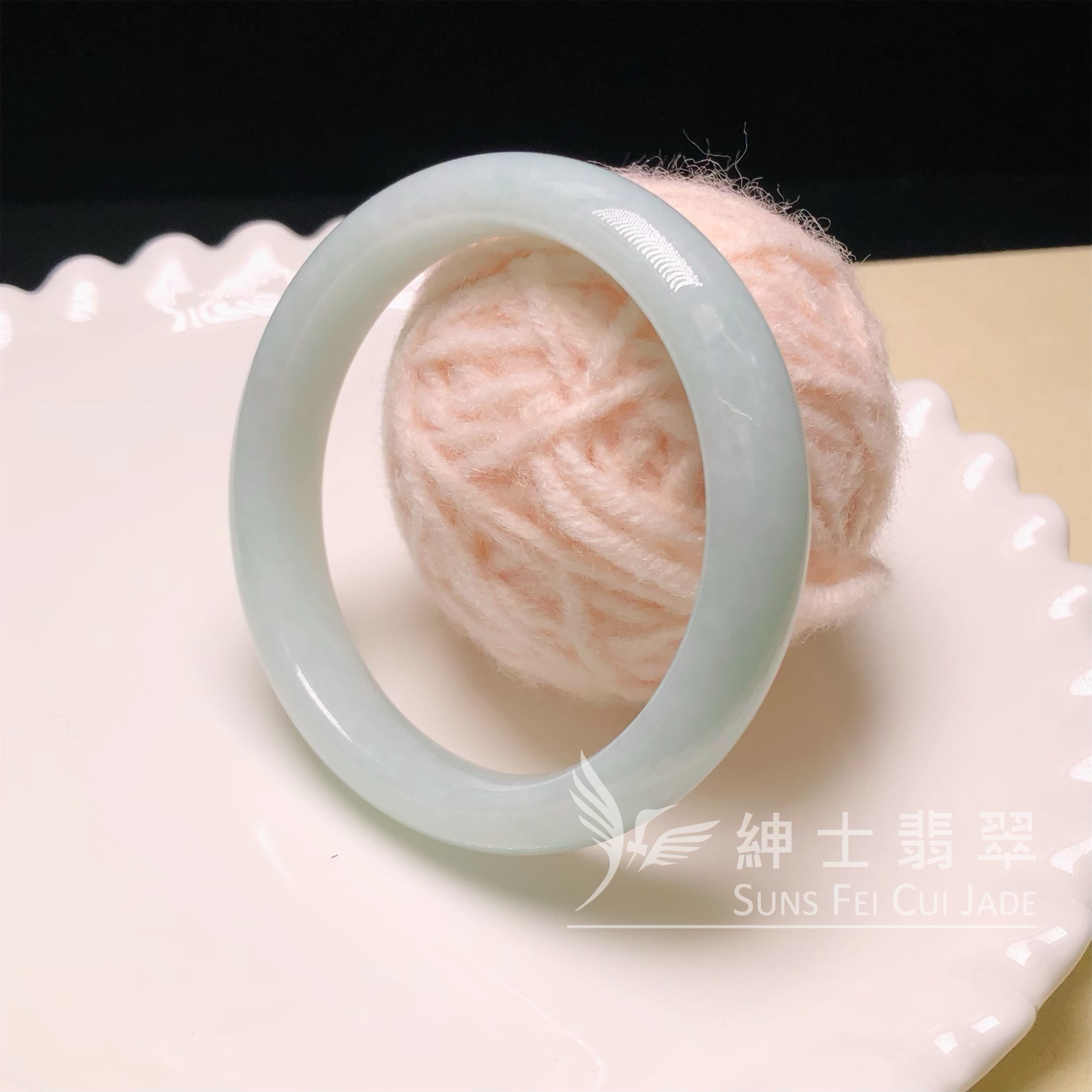 C03284 擺三橋蘋果綠福鐲50.9mm