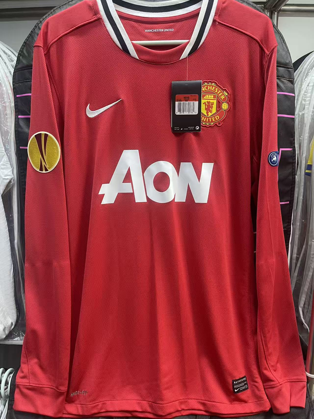 2011-12 Manchester United Home Long Sleeve Size L "BNWT"