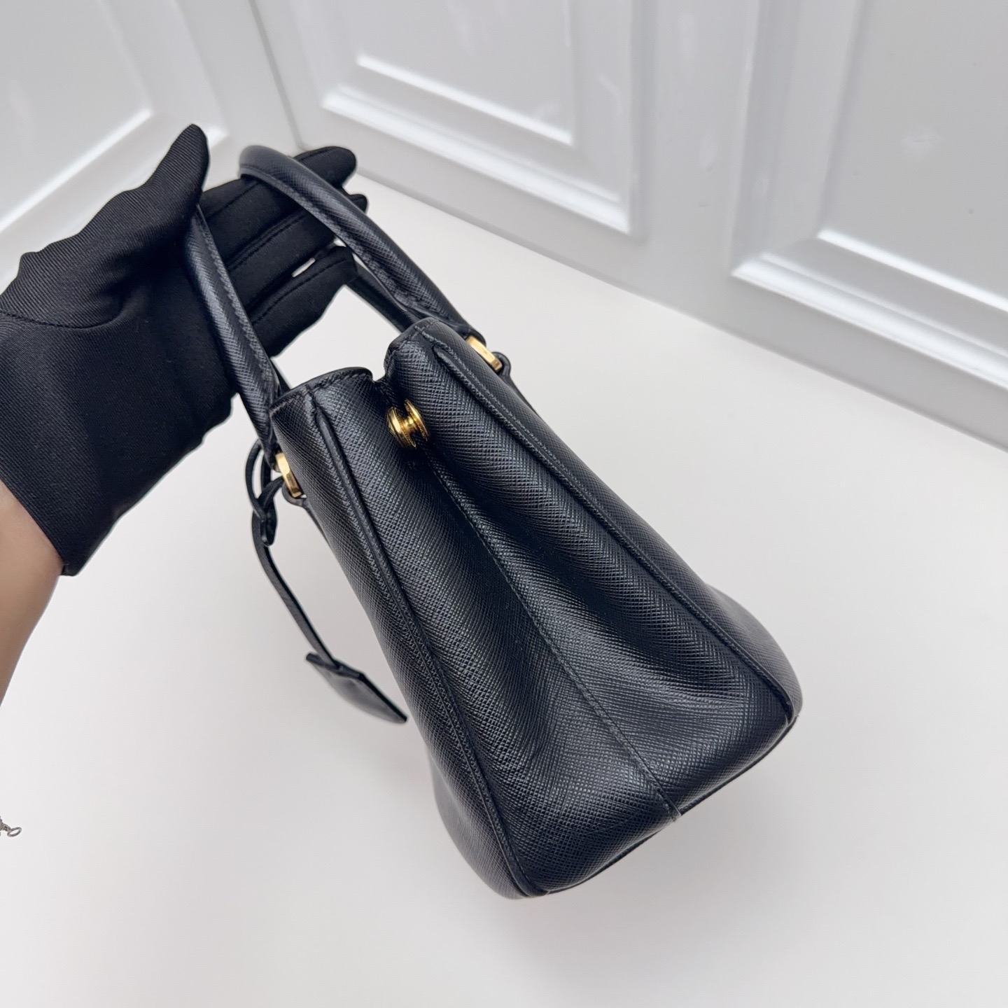 【預訂貨品】PRADA黑色mini殺手包 