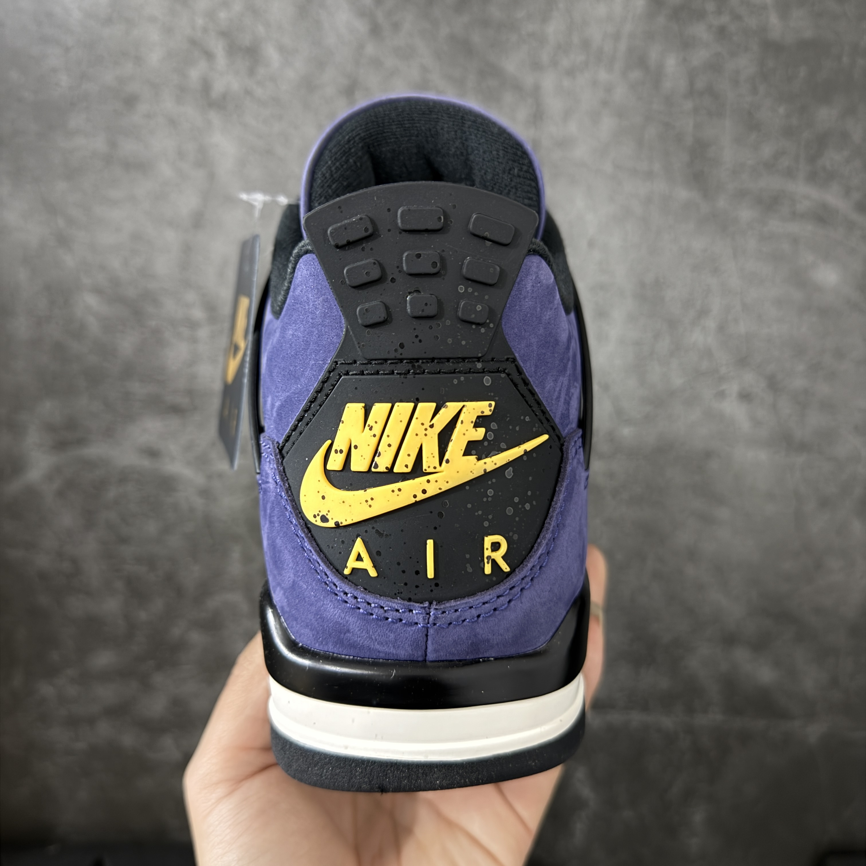 Air Jordan 4 Retro "Lakeshow" FV5029-500 
