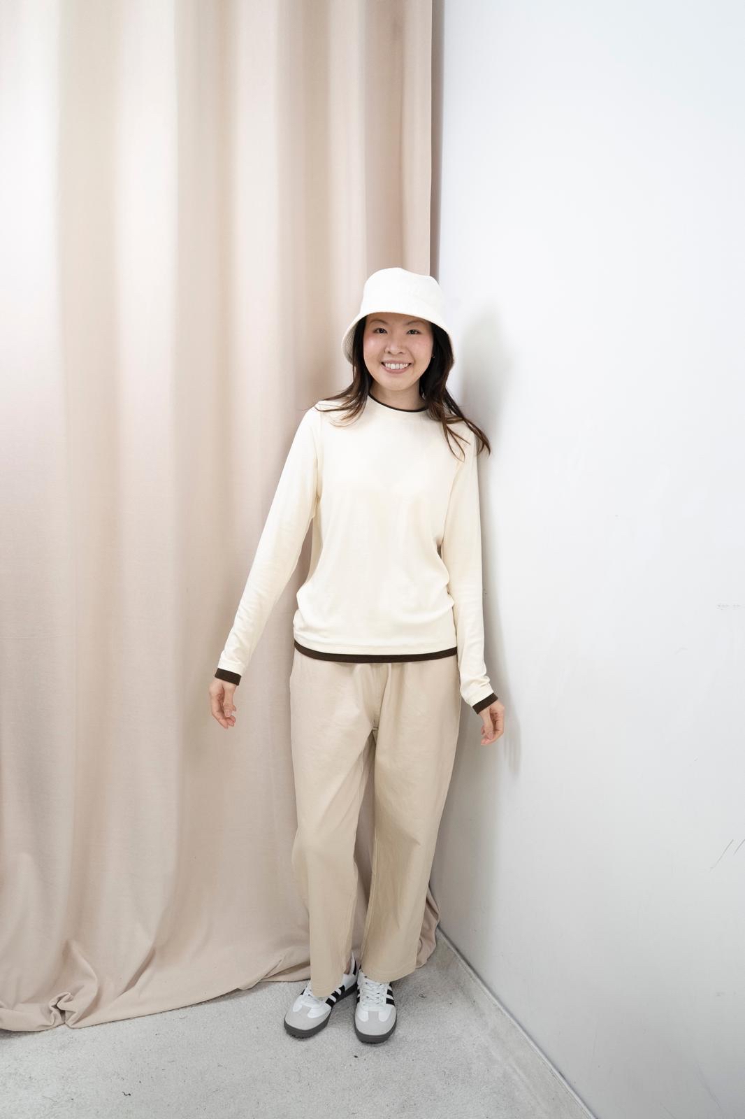 超彈拼色領邊上衣（米白色）