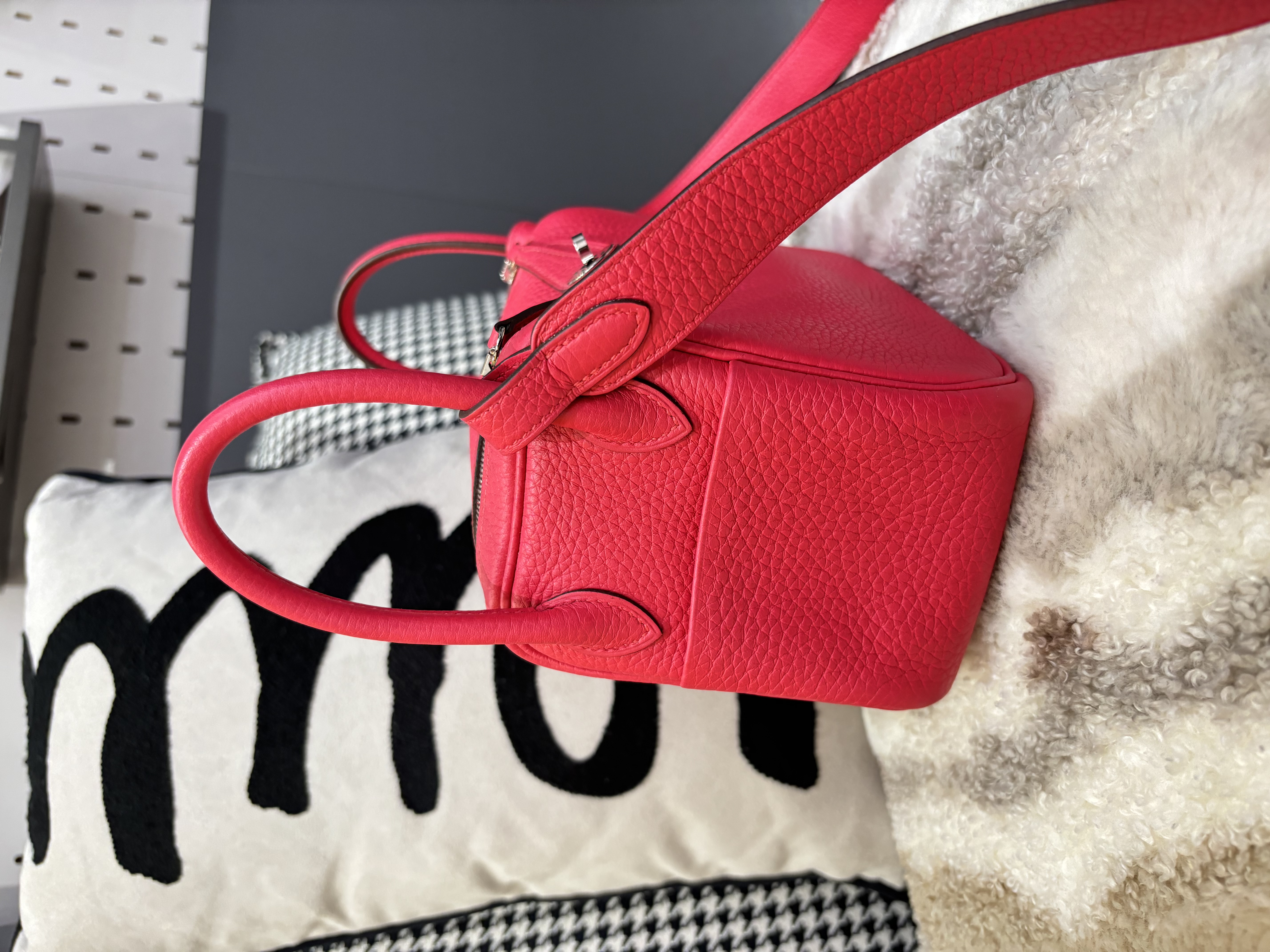 HERMES MINI LINDY ,STAMP Y, ROSE EXTREME CLEMENCE 100%Authentic ,99%new閑置品 ✅專門店收據✅dust bag ✅盒