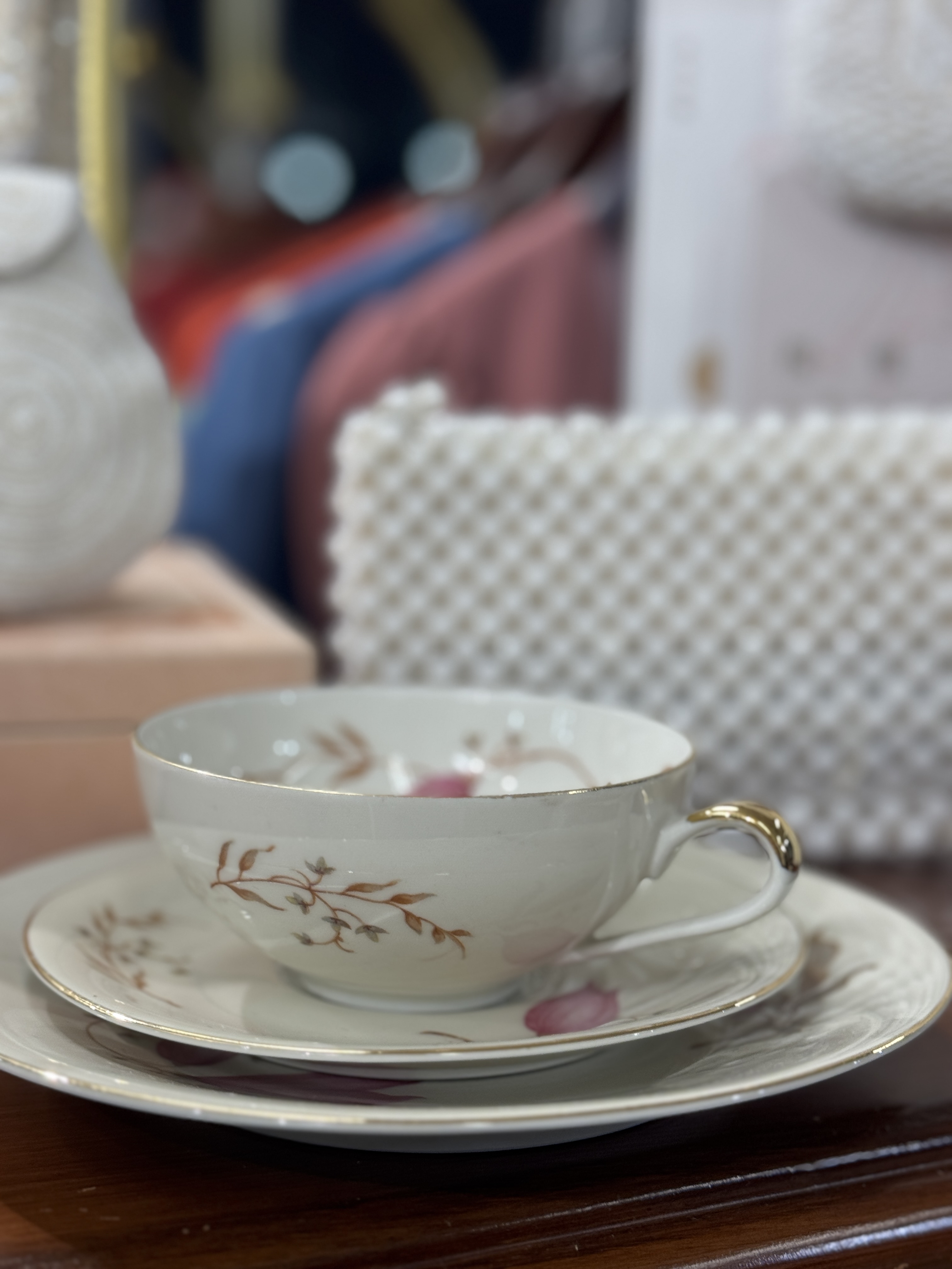 Vintage Pre-1969 German Hertel Jacob Flower Bud Foliage Tea Set Trio(NA0778)