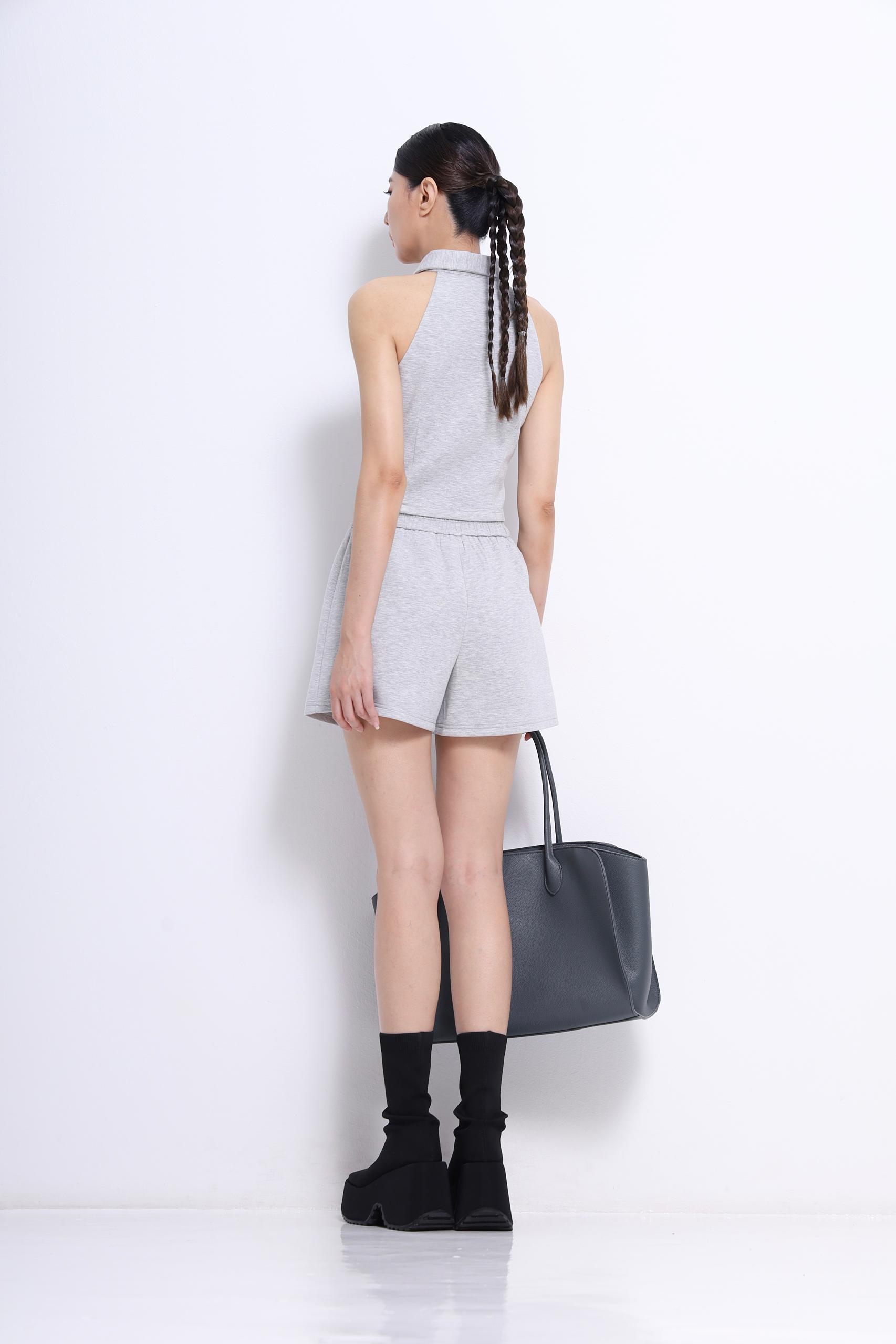 CB2698 COLLAR CUT IN FITTED TOP