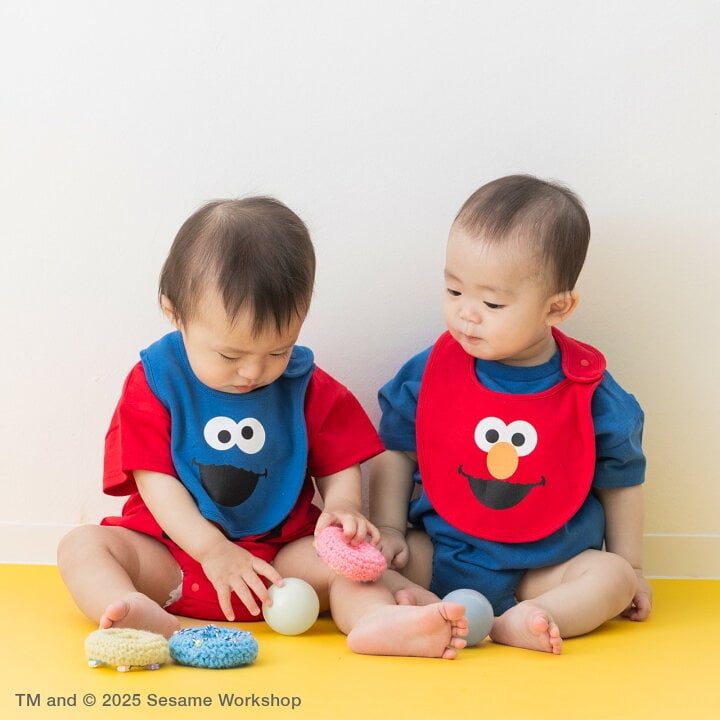 🇯🇵預訂 日本直送🇯🇵芝麻街印花純棉口水巾圍兜兩件套