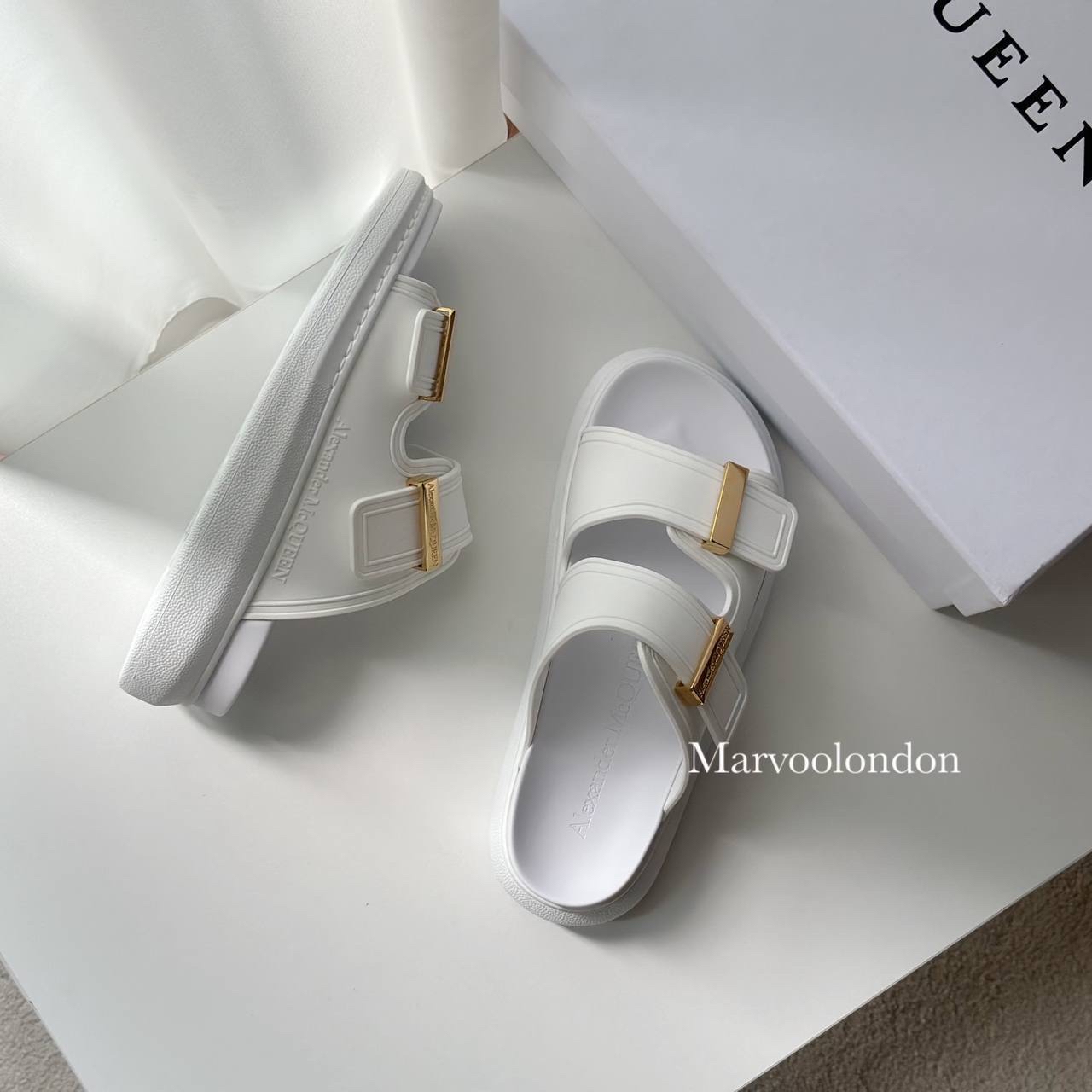 夏天必入款！補碼‼️  限時優惠✨訂貨📮McQueen 防水拖鞋  size 35-40/41