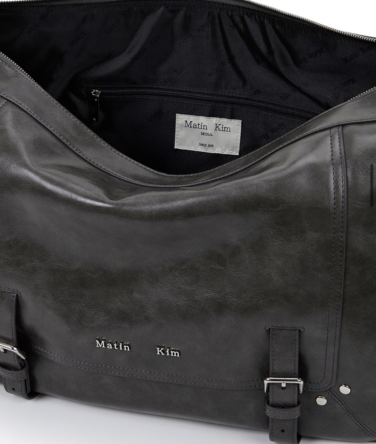 MATIN KIM特價場 RIVET POINT QUAD BIG SHOULDER BAG IN CHARCOAL